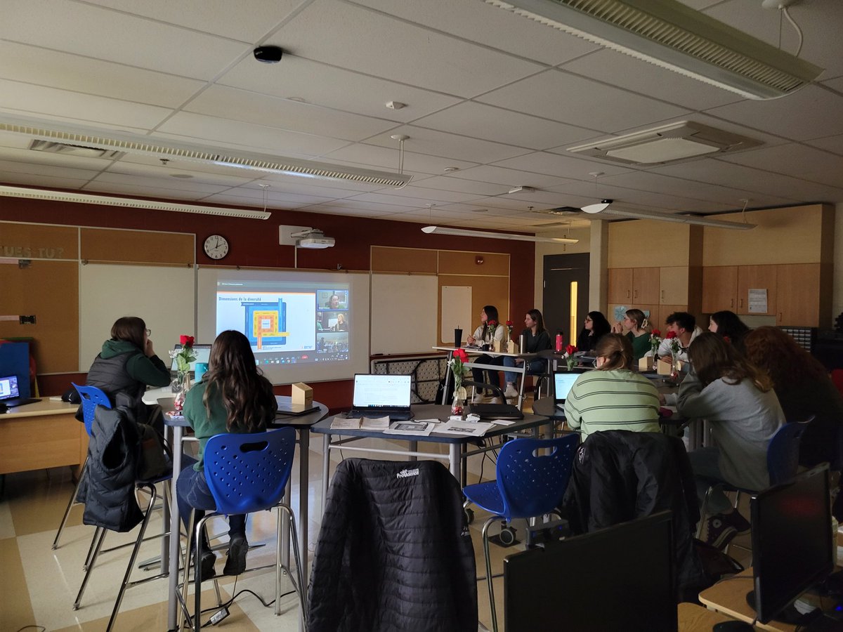 6e réunion du Sénat des élèves <a href="/ESCNotreDame/">École secondaire catholique Notre-Dame</a> Merci du chaleureux accueil.  Mme Chiasson (Centre canadien pour la diversité et inclusion) présente atelier 1 : Dimensions de la diversité. <a href="/ESCEJL/">École secondaire catholique E.J. Lajeunesse</a> <a href="/ESCLESSOR/">École secondaire catholique l'Essor</a> <a href="/ESCPainCourt/">École secondaire catholique de Pain Court</a> <a href="/ESCStFXavier/">École secondaire catholique Saint-François-Xavier</a> <a href="/ECStDSavio/">École catholique Saint-Dominique-Savio</a> <a href="/ESSteTrinite/">École secondaire catholique Sainte-Trinité</a> <a href="/ESCMgrBruyere/">École secondaire catholique Mgr-Bruyère</a>