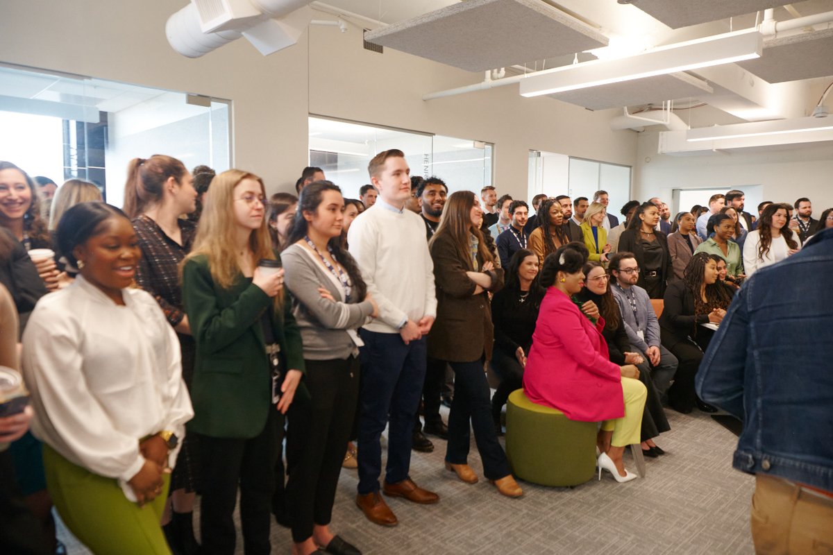 jpaultodd's tweet photo. Excited to officially open @GLG’s permanent office in Philadelphia with @PhillyMayor – bringing our teams closer to clients and helping them meet increased demand across the business.
 
Thank you to our local leaders and Facilities for their hard work on this collective effort. https://t.co/xUIo35bRVV