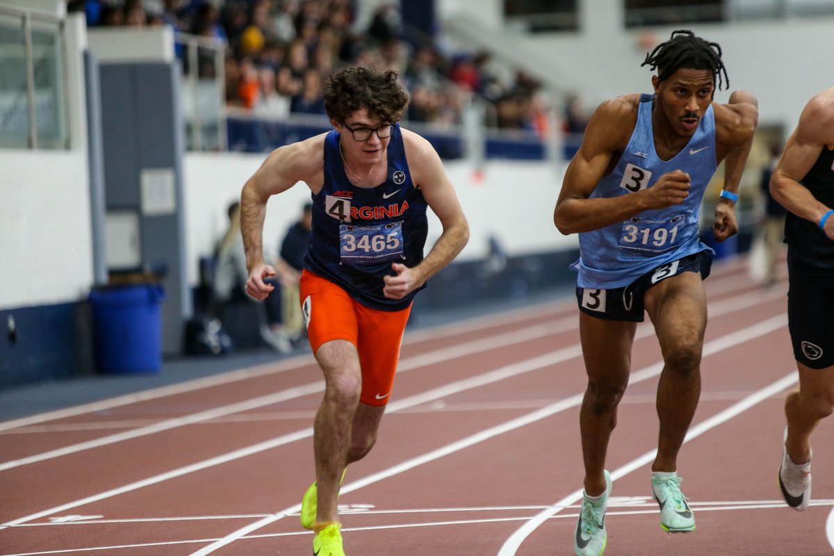 𝙃𝙊𝙊𝙎!

FOUR Hoos in the top-five of the 1500m in Raleigh🔥

Conor Murphy and Gary Martin go 1-2 while Yasin Sado and Wes Porter go 4-5🔥

Murphy posts 3:39.75, the third fastest time in UVA history while Martin sets the freshman record with his time of 3:40.08. 

#GoHoos⚔️