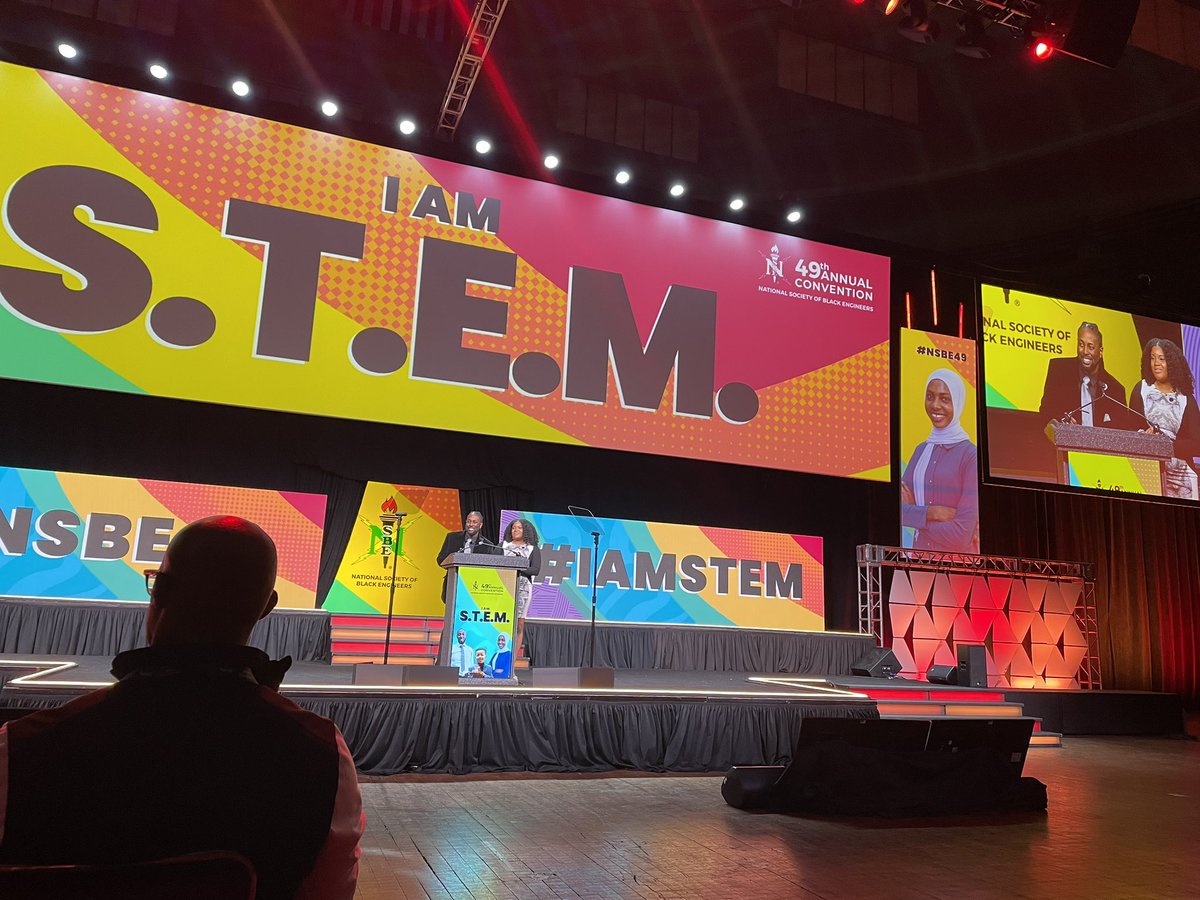 drmarkvaughn's tweet photo. Attending NSBE49 in Kansas City, MO where 10,000+ engineering students and professionals have gathered! So inspiring!

#NSBE49 
#IAMSTEM https://t.co/6N4w2cyfMN