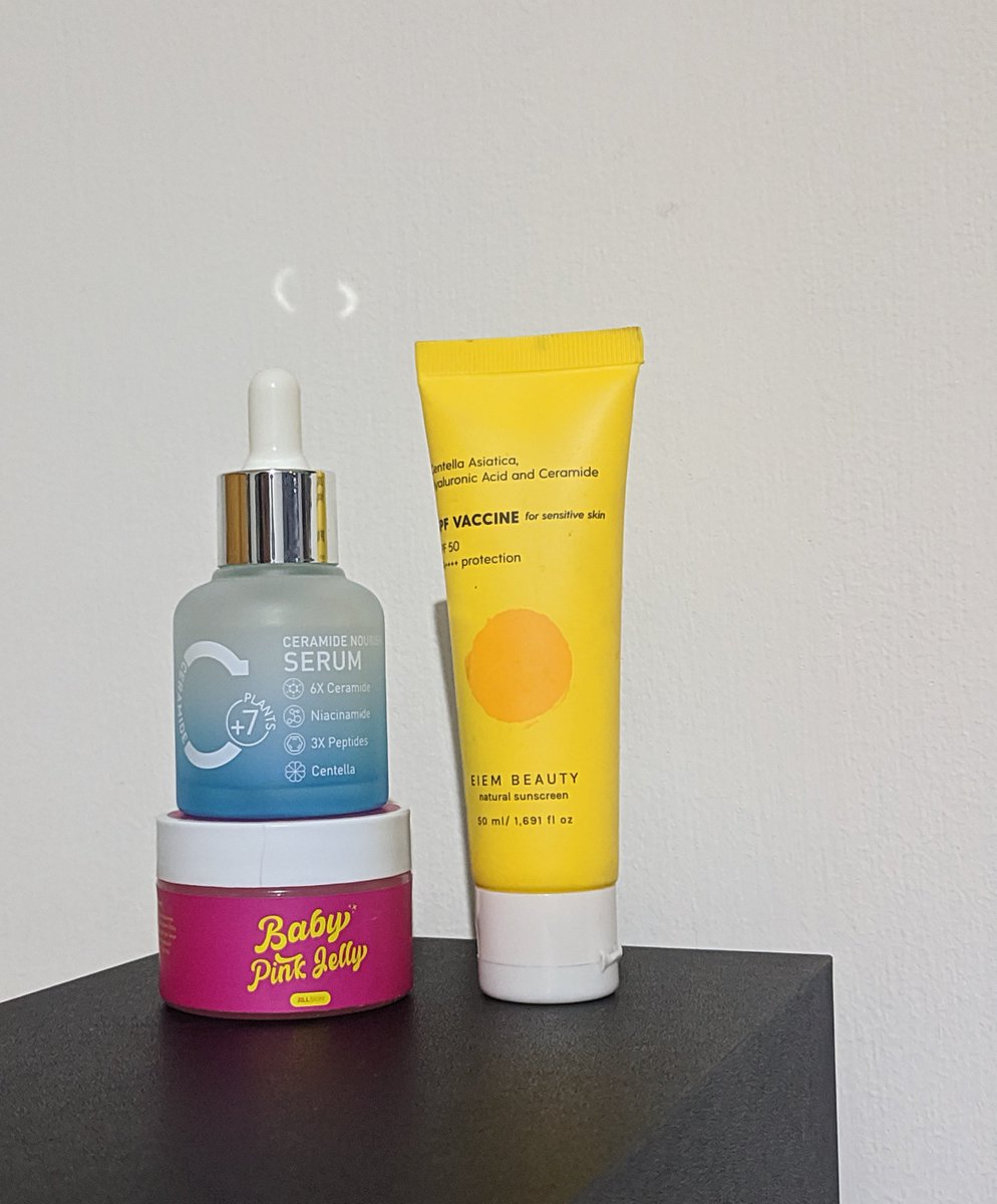 Folkloromance's tweet photo. giveaway subuh 💘

kecil-kecilan dulu, 1 orang dapet 3 skincare inii! tinggal follow aku, RT dan reply "7" 🫡

kalo masih bisa reply, berarti masih bisa ikutan! https://t.co/9iEDHHdJAj