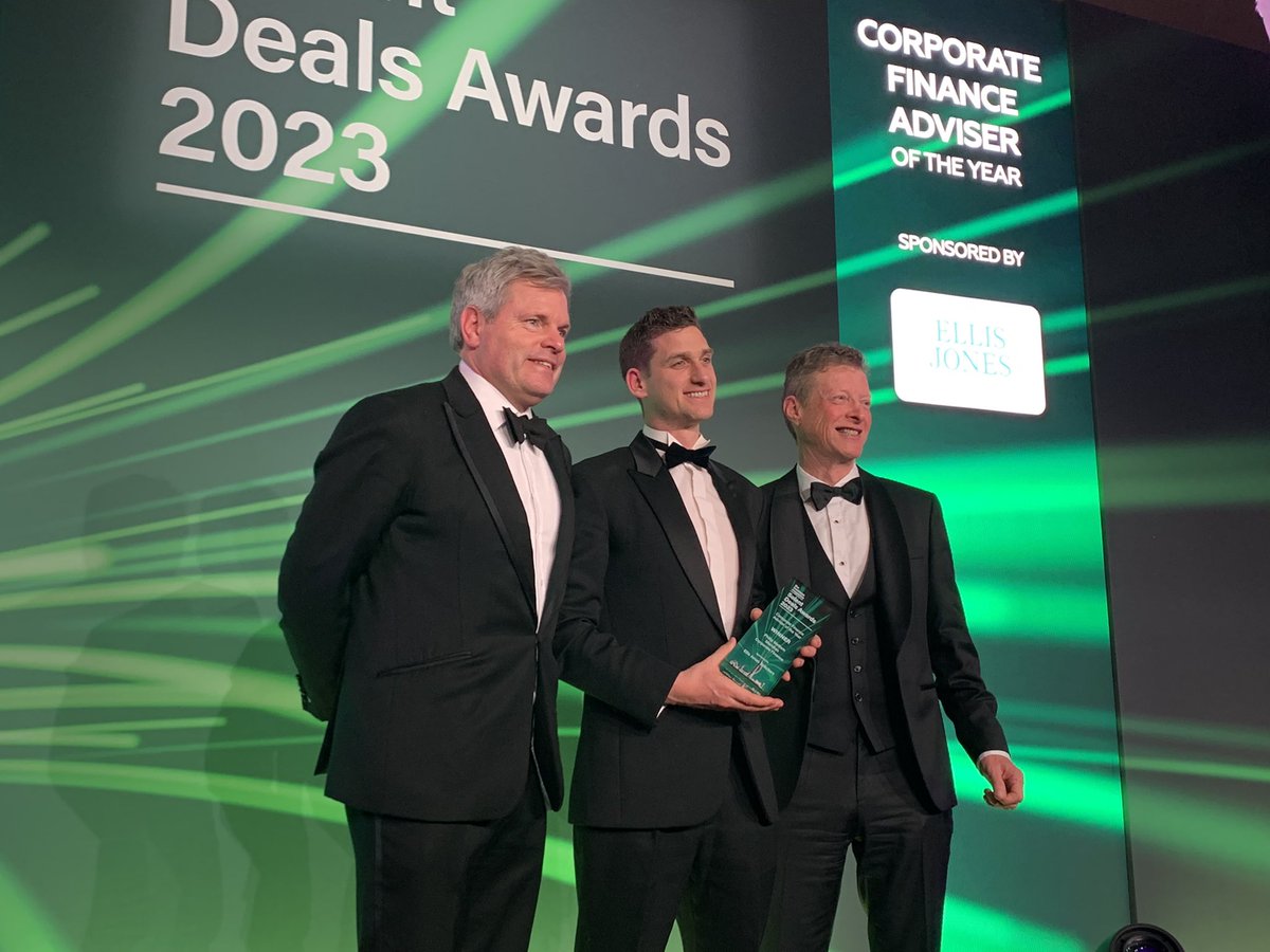 TheBusinessMag's tweet image. Corporate Finance Adviser of the Year, sponsored by @EJ_Solicitors, goes to Philip Mettam at @MeridianCF – many congratulations 🌟🌟 #SolentDeals23 #Awards #Southampton #Deals #AwardEvent #Finance