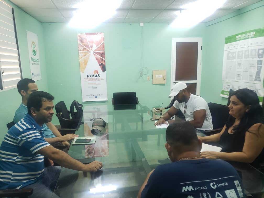 INIFAT6's tweet photo. Visita del Equipo Técnico Nacional del proyecto #POSAS a la Delegación Provincial de la Agricultura de Villa Clara para dar seguimiento a las acciones previstas para la instalación del Sistema Fotovoltaico en esta provincia. https://t.co/XxLerSopMj