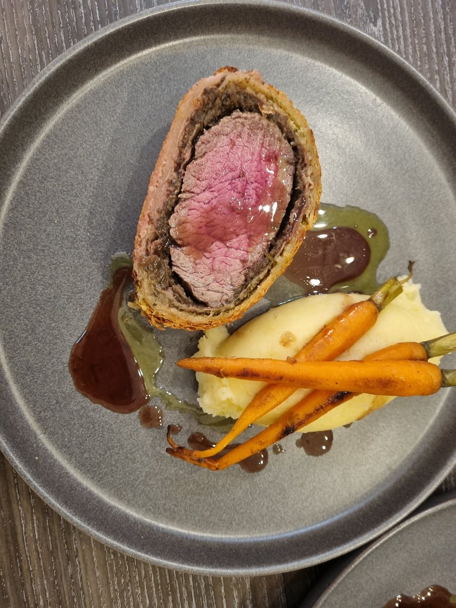 Devon_Wright tweet media