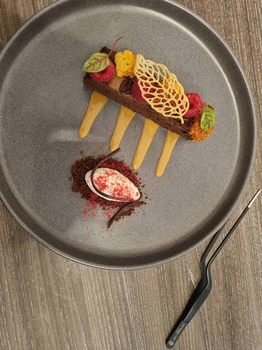 Devon_Wright tweet media