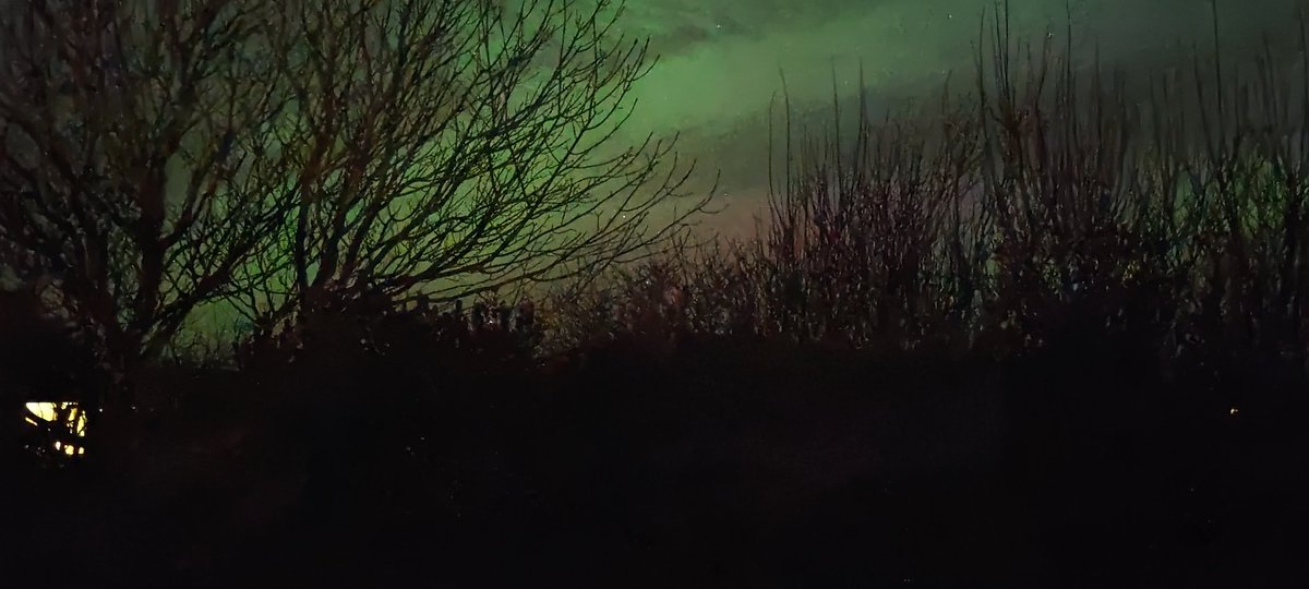 CloudNet4's tweet image. The #AuroraBorealis #northernlights @STVNews @BBCScotWeather just keep offering tonight