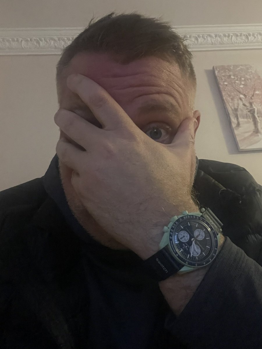 Watching myself turn down £200,000 from @dragonjones 🫣

Luckily @PinderPhil forgave me and @PotionsCauldron and @HoleInWand @HoleInWandBpool @PotionsExpressY go from strength to strength 🪄