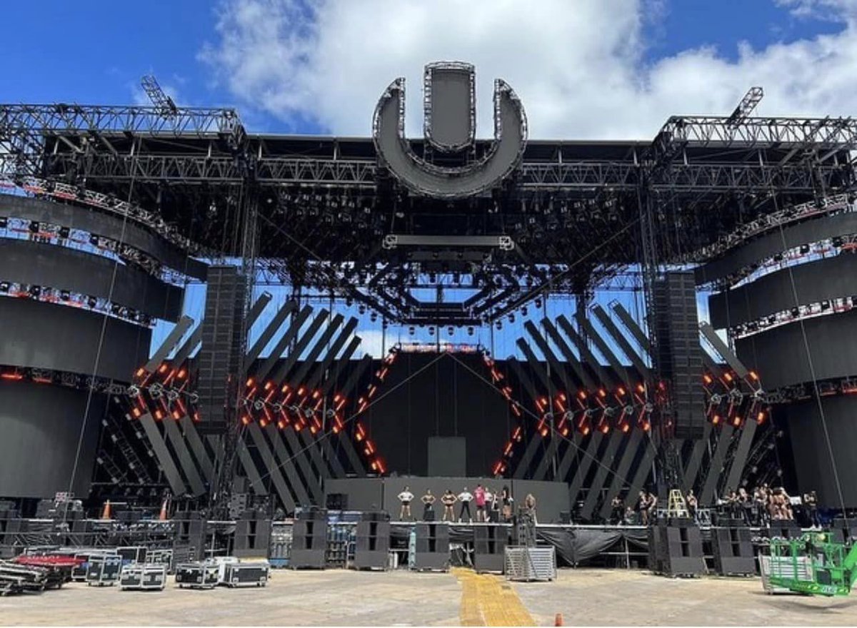 ULTRA MIAMI

WOW. 😍

• Make sure you follow our page for the latest updates •

• Join us on discord
discord.gg/qEMsnh4

• #Festivalleaks #ultra #umf #miami #ultramiami #ultramiami2023 •