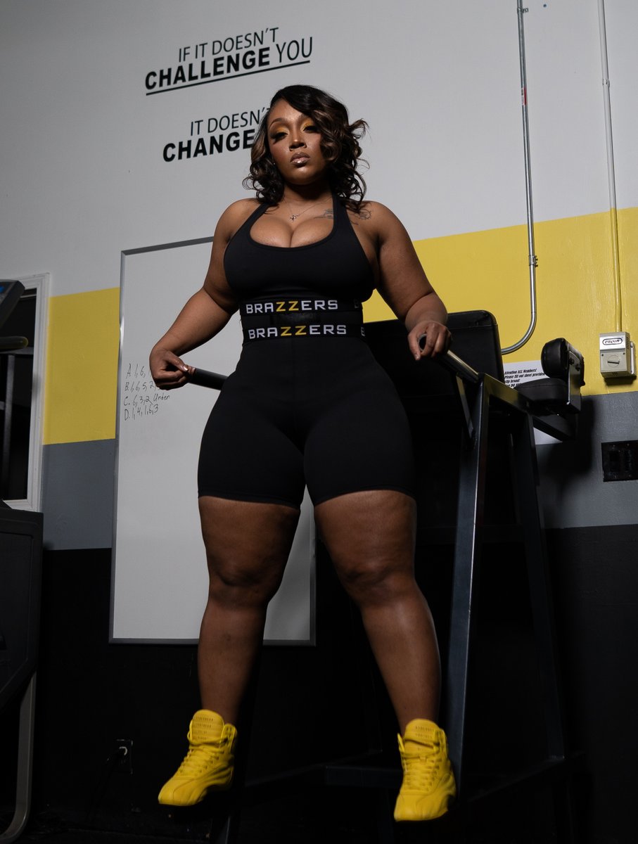 TW Pornstars - 2 pic. Ⓜ️IMI_CURVACEOUS. Twitter. GYMENTALITY #TBT @Brazzers. 9:58 PM - 23 Mar 2023