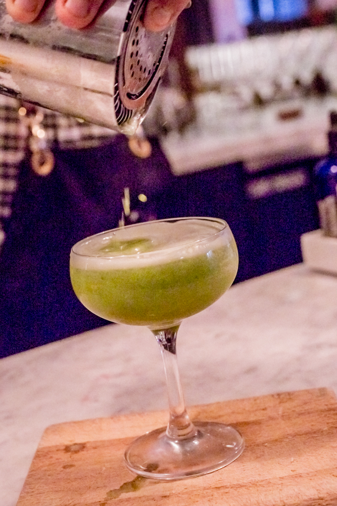 thecottagect's tweet photo. Celebrate that it's THURSDAY - enjoy a #cocktail with us tonight!
#ctcocktail #fridayeve #eatlocal #westporteats #thecottage #restaurant #ct #connecticut #westport #foodie https://t.co/PYoR7KIOe1