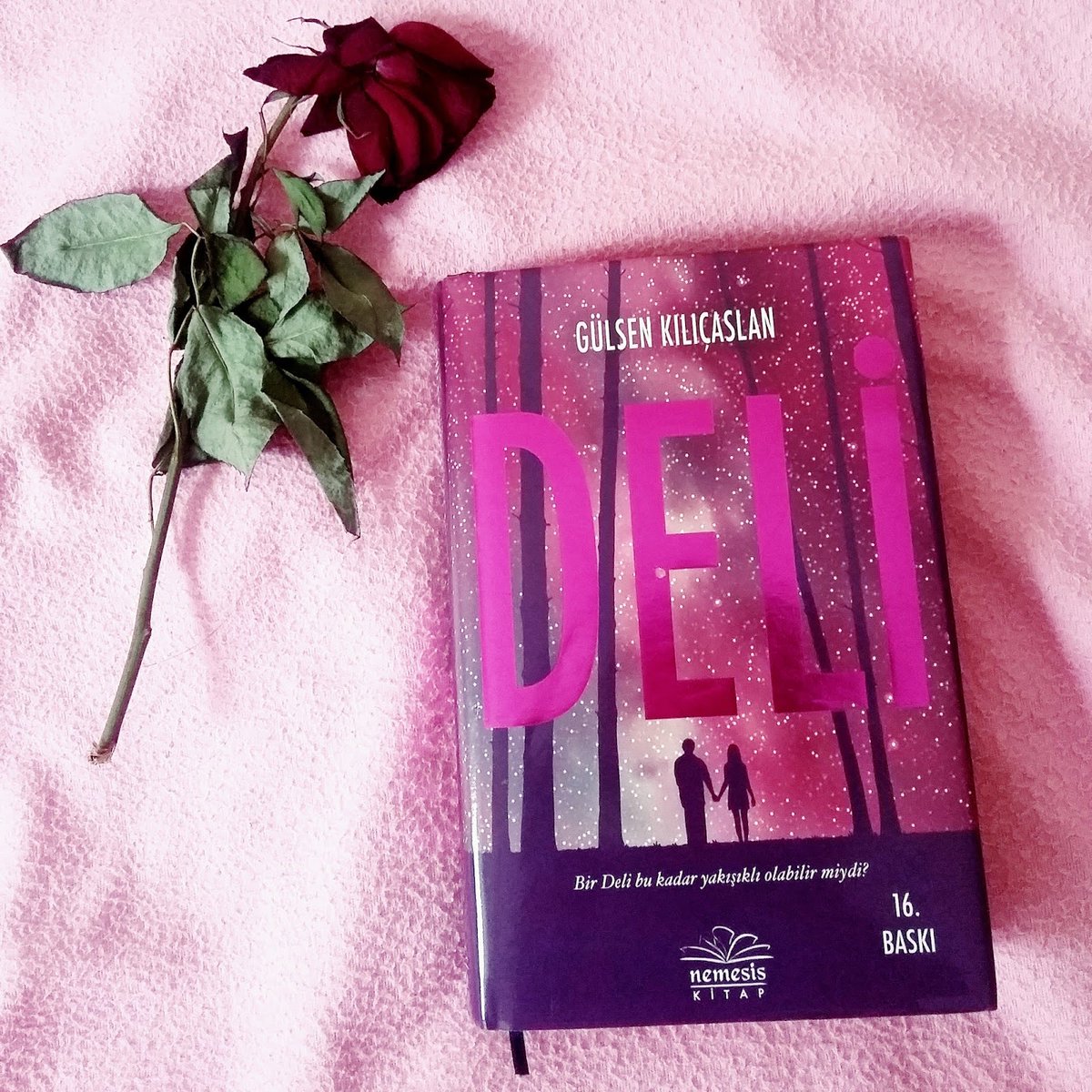 Bir deli bu kadar yakışıklı olabilir miydi?