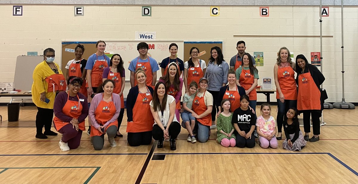 Family STEM Night has arrived! See you in the @EagleViewES gym in just a few minutes!