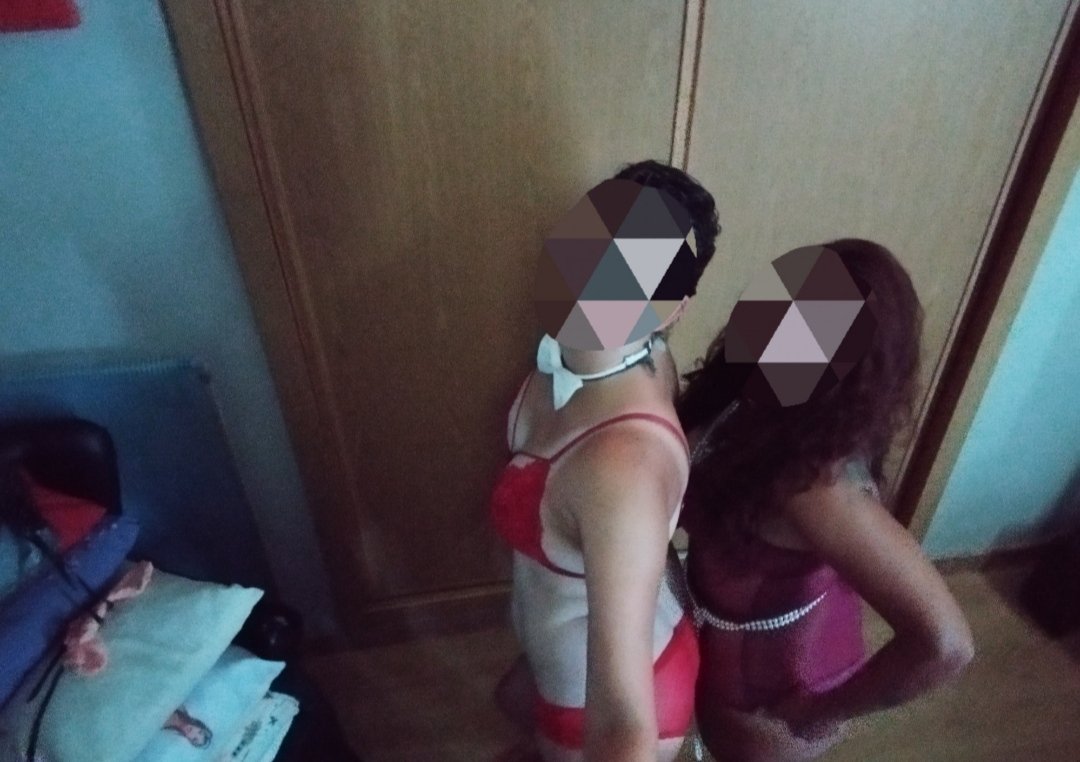 claudia69hot's tweet photo. @designzone__ https://t.co/mA84dJFdAD

Quieres vernos juntas pasando un buen ratito?? Ven a nuestro rinconcito prohibido🥵🔥 
Somos un matrimonio de mujeres que lo dan todo amor. https://t.co/yqZ2HCfmoW