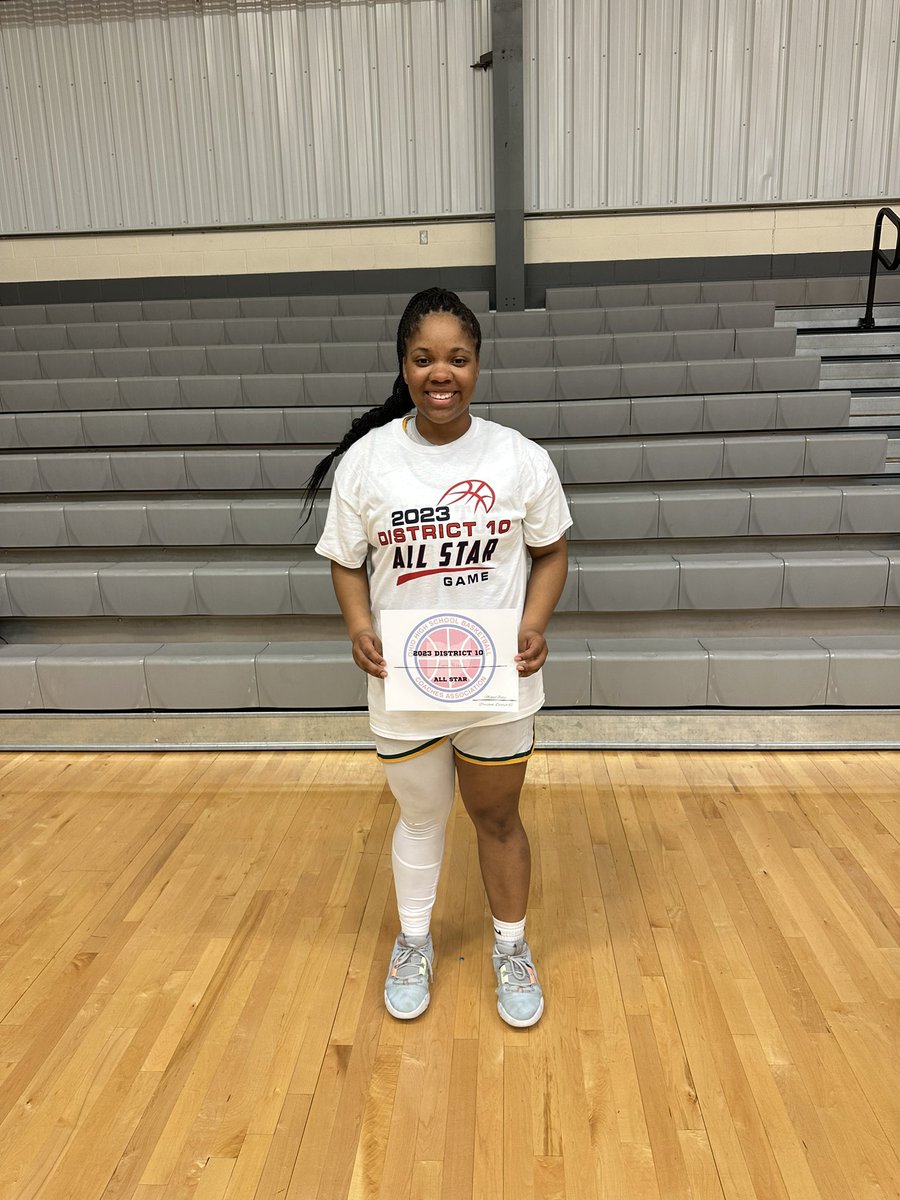 ZPayne11's tweet photo. So grateful to be an named an Allstar and get the opportunity to play in the Central District 10 senior Allstar game last night. Thank you to everyone who came out and supported me!! @HTHSgbasketball https://t.co/T6sKyU0GKt