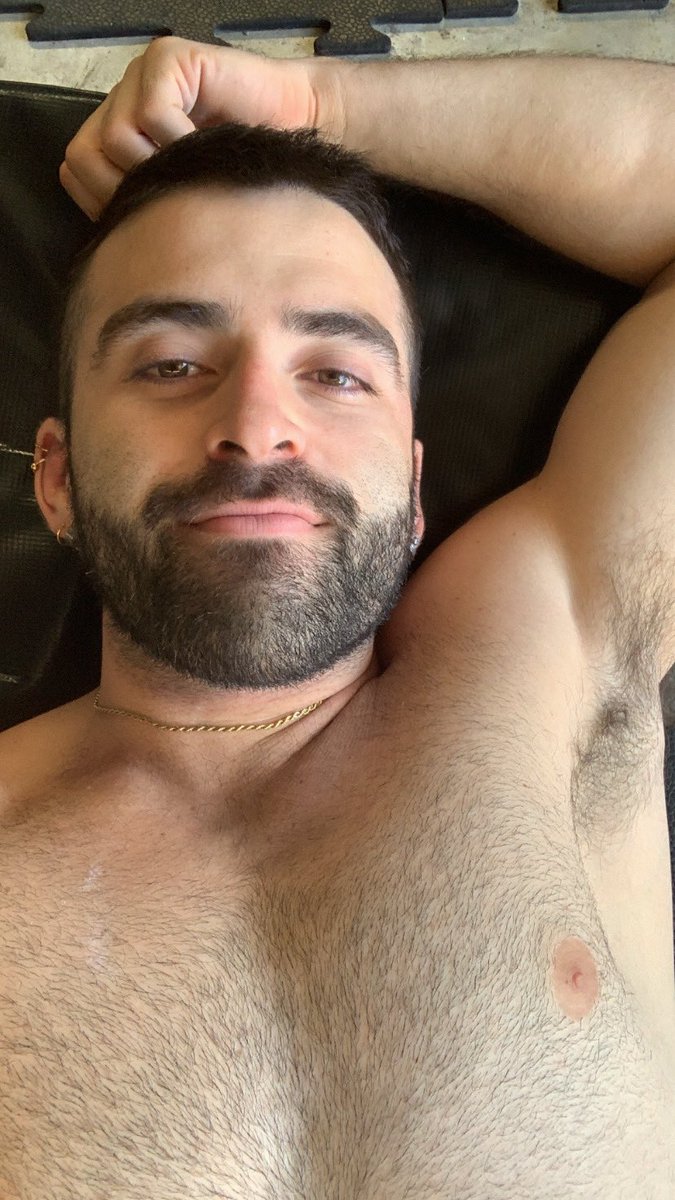 matavar_'s tweet photo. Estoy bien bonito la vdd 🫰🏻 https://t.co/4ZN9VLsTqT