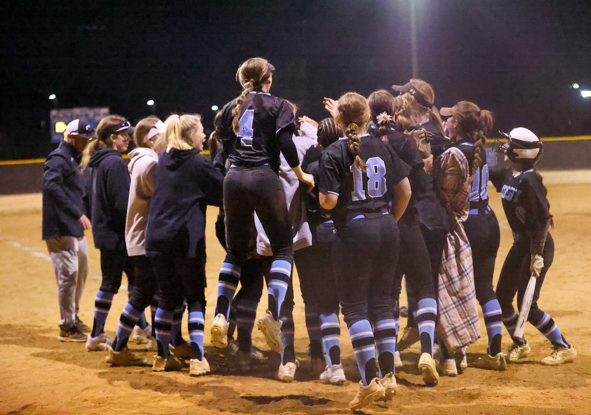 This week was full of excitement. I love my teammates… We lift each other, we love each other.  #softballsisters  #cosbyHS 💙🤍🖤🥎 <a href="/CosbySoftball/">CosbySoftball</a>