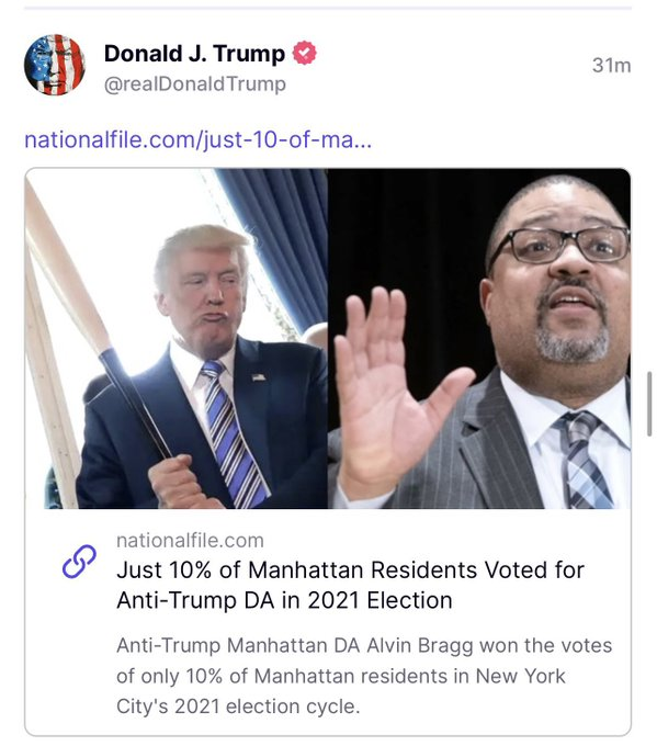 mmpadellan's tweet photo. HOLY SHIT, I knew trump was unhinged, but he posted a picture of him with a baseball bat next to the picture of Manhattan DA Alvin Bragg????

This is straight up threat of violence.
Innocent, law-abiding folks don't do that. 

ARREST HIM ALREADY. https://t.co/UrOMmB7u16