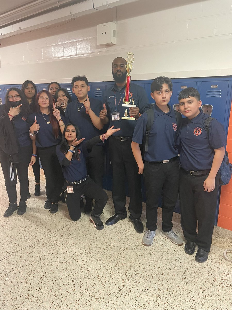 <a href="/Fonville_MS/">Fonville Middle School</a> our Advanced Band earned straight 1s at their Waltrip Contest! Congratulations to Mr. Diggs and the most talented students in @HISDMiddleSchls #WhateverItTakes #teamworkmakesthedreamwork #hardworkpaysoff