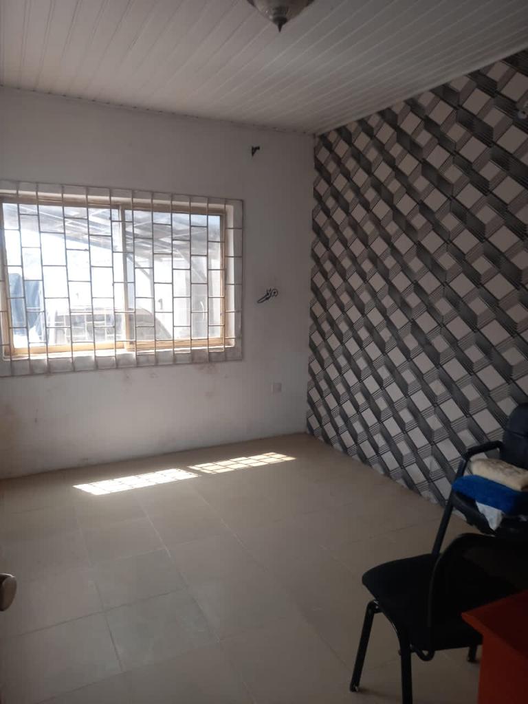 mobashbnsheick's tweet photo. *To let*
Room/palour sef con
Location: bodija ibadan
Rent: 500k
Facilities : All modern facilities
Enquiry : 08105326749
#ibadan #ibadanhomes #ibadanrealtors #ibadanapartment #propertypro #vira #ibadanagents #ibadanproperties #polypropertyibadan #ibadanrealestat https://t.co/XLzzMHuXDs