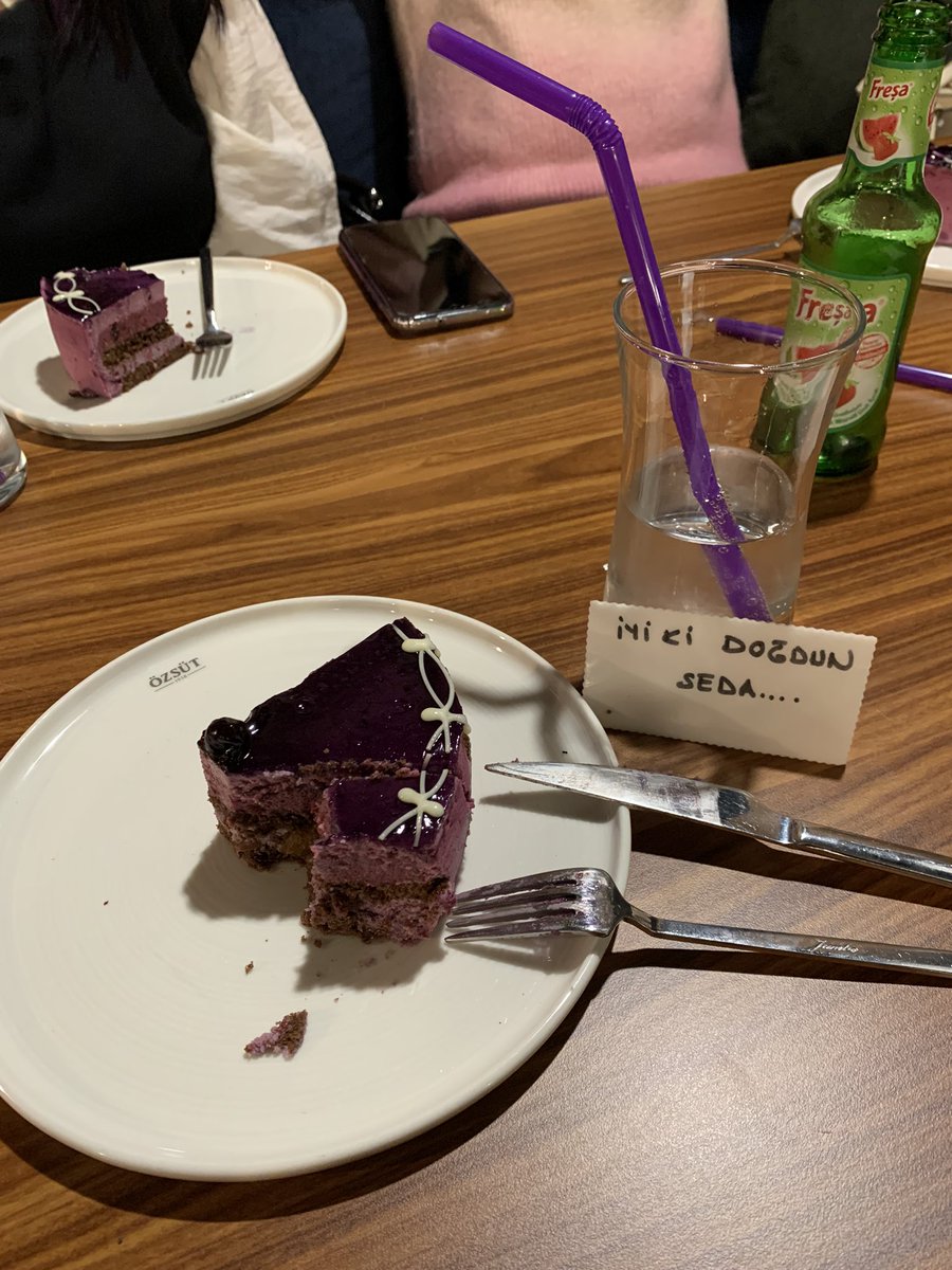 yumyumbyul's tweet photo. 💜🥹✨

@young4ever1306 @essrasis @hifscotm @jkftlove @beyzanurtwt https://t.co/lOLTzxBjW9