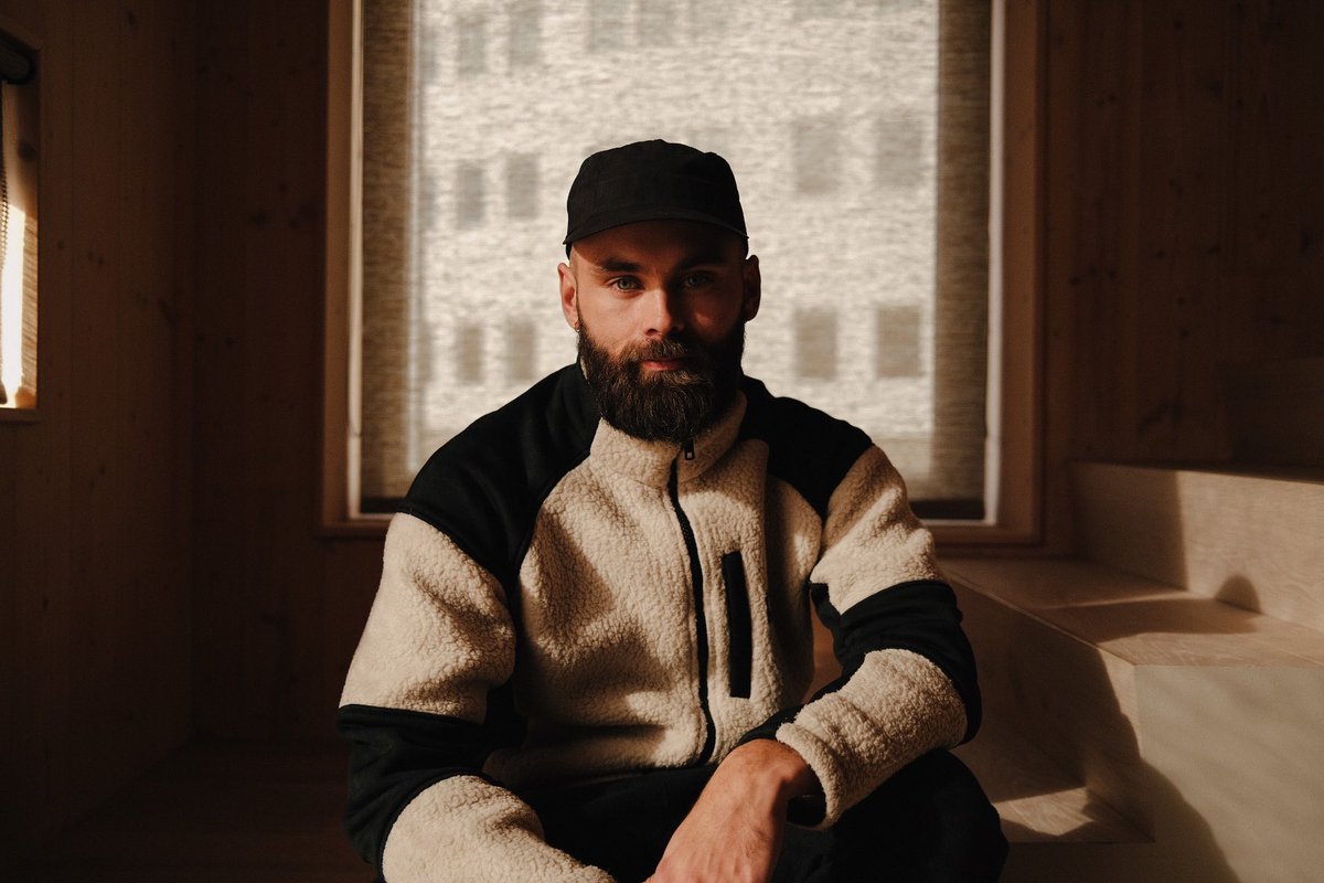 Chris Hau tweet media