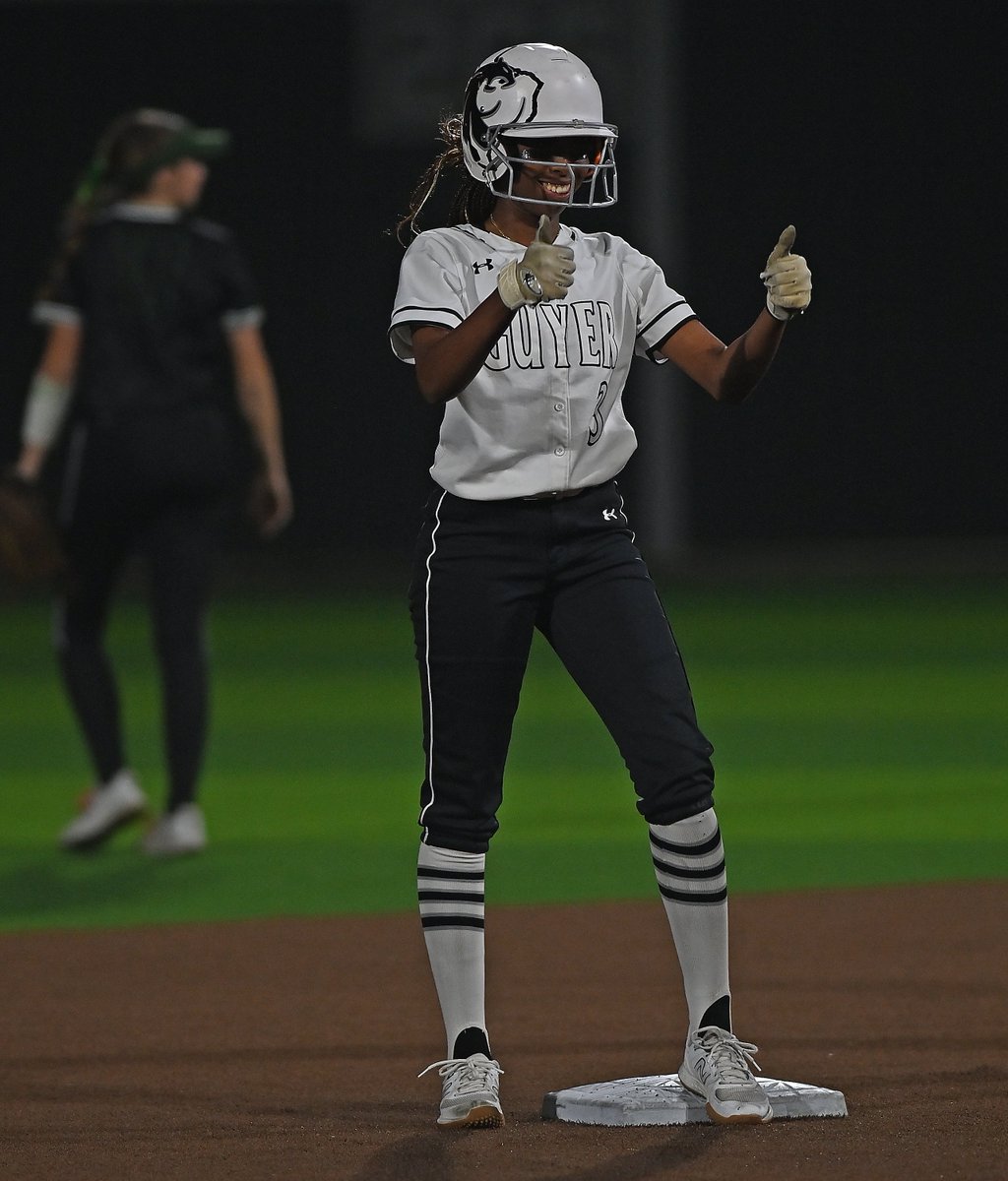 dentonisd's tweet photo. You don't have to go far to see one of the best softball teams in America. The @GHS_Wildcats are undefeated and nationally ranked by @MaxPreps. They are on the road tonight at McKinney. The Wildcats return home on Tuesday the 28th. https://t.co/zM9vwC9Vib