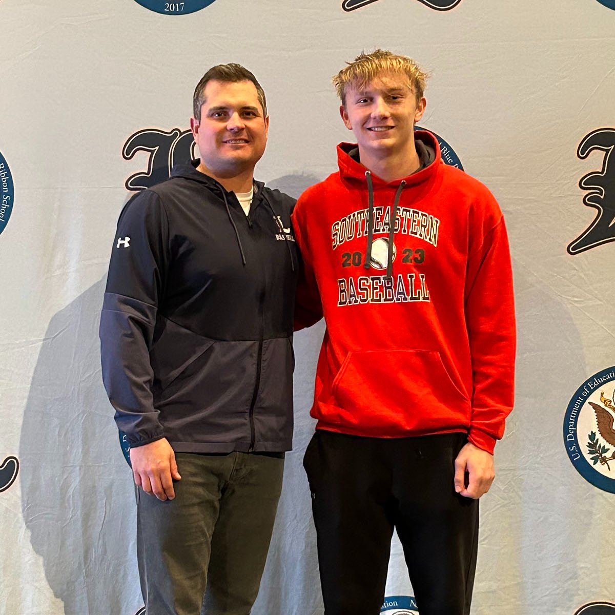 Congratulations to @Lemont_Baseball's Luke Wallace (@L_Wallace16) on his commitment to play baseball at Southeastern Community College (@SCCBlackhawksBB)! Read more about him here: lhs210.net/about-us/news-… #WeAreLemont