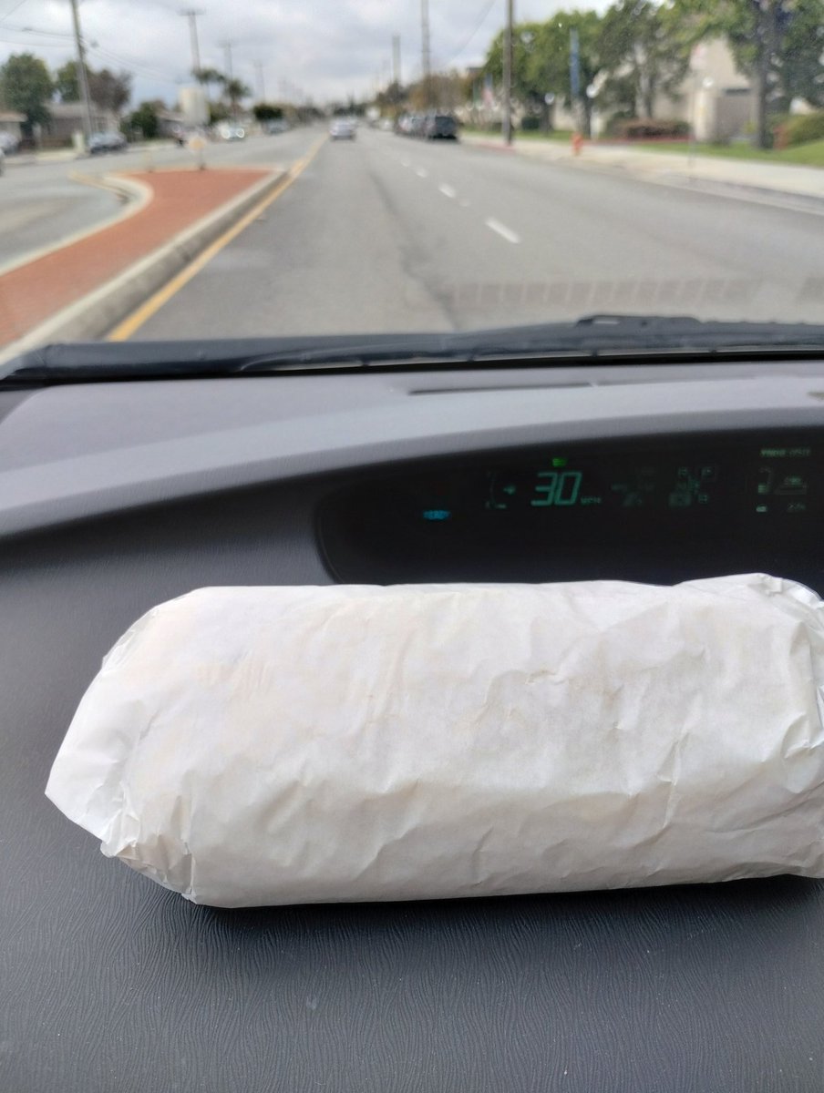 LyfeOfRyley's tweet photo. I need a kickass breakfast burrito...gonna give this a try. 
#Troys https://t.co/BzfiaxpaAP