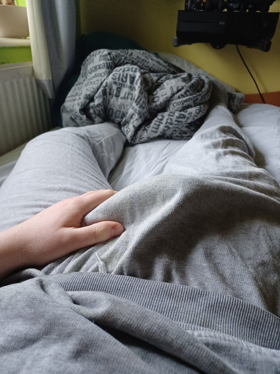 londonsagger's tweet photo. Anyone from London wanna get some of this? 👀👀 https://t.co/8TP2V2SkXx