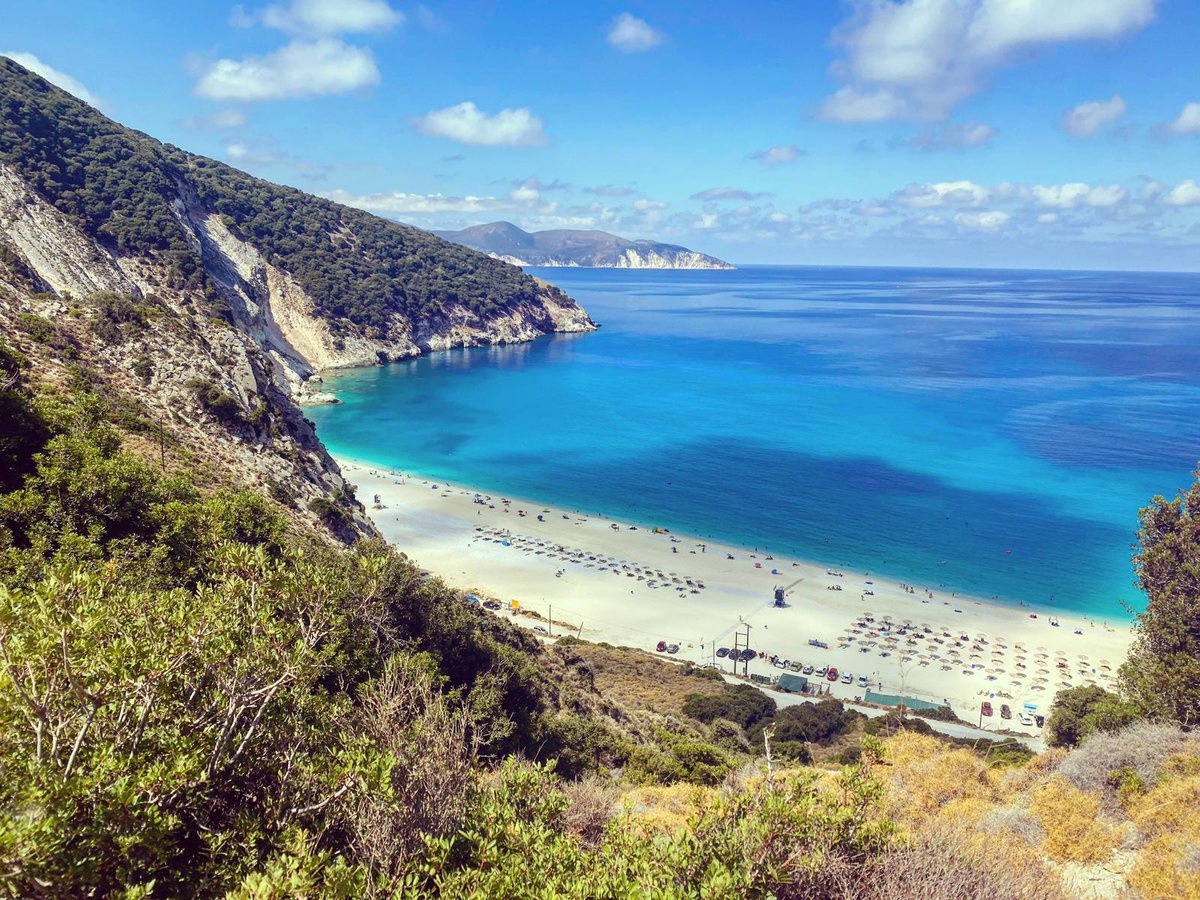 Aggie100799's tweet photo. I wish I could be in a position to enjoy the beach life all the time if I could, but you can't really do that in this realistic and competitive world. Go for it and try to pursue your dreams💪😎

#goals #dreams #life https://t.co/WQD2f05MOm