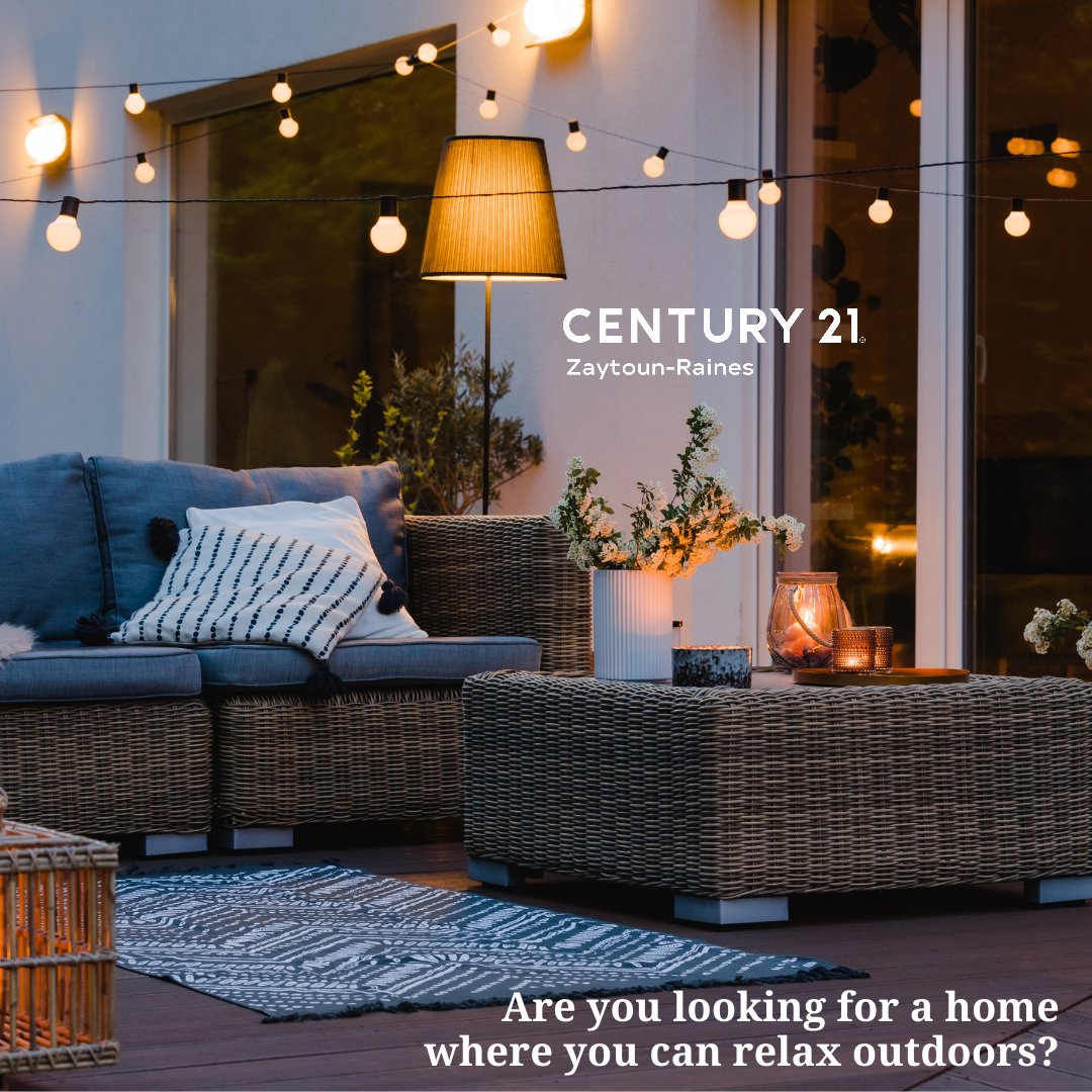 With the arrival of Spring, we all want to spend time outdoors.  Let's find you a home that has a great to enjoy with your family and friends. 
#outdoorspace #warmerweather #entertaining #realestate #newbernrealtors #C21ZR