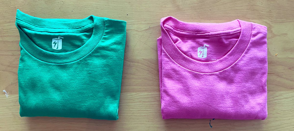 0xSTVG's tweet photo. Yo I did a thing! 

Drop 0.025 eth into the Merch Squad @juiceboxETH 
https://t.co/ZnSsssaDiV 
Fill out the form - https://t.co/uZ0AslRc2m https://t.co/fMqzTw56gp