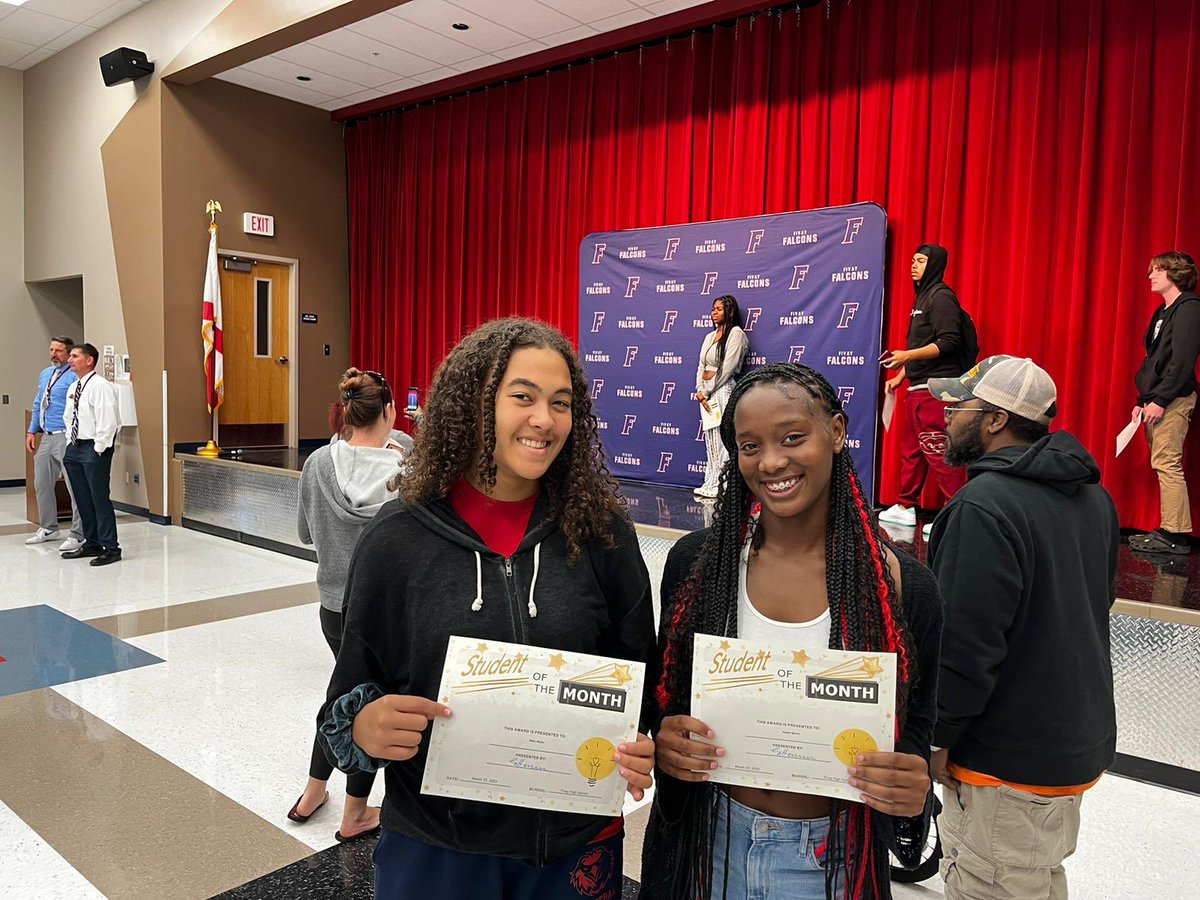 Congrats to Lady Falcons ‘24 Malia Shuler and ‘25 Ziah Merritt on achieving student of the month status. We developing #StudentAthletes over here!!