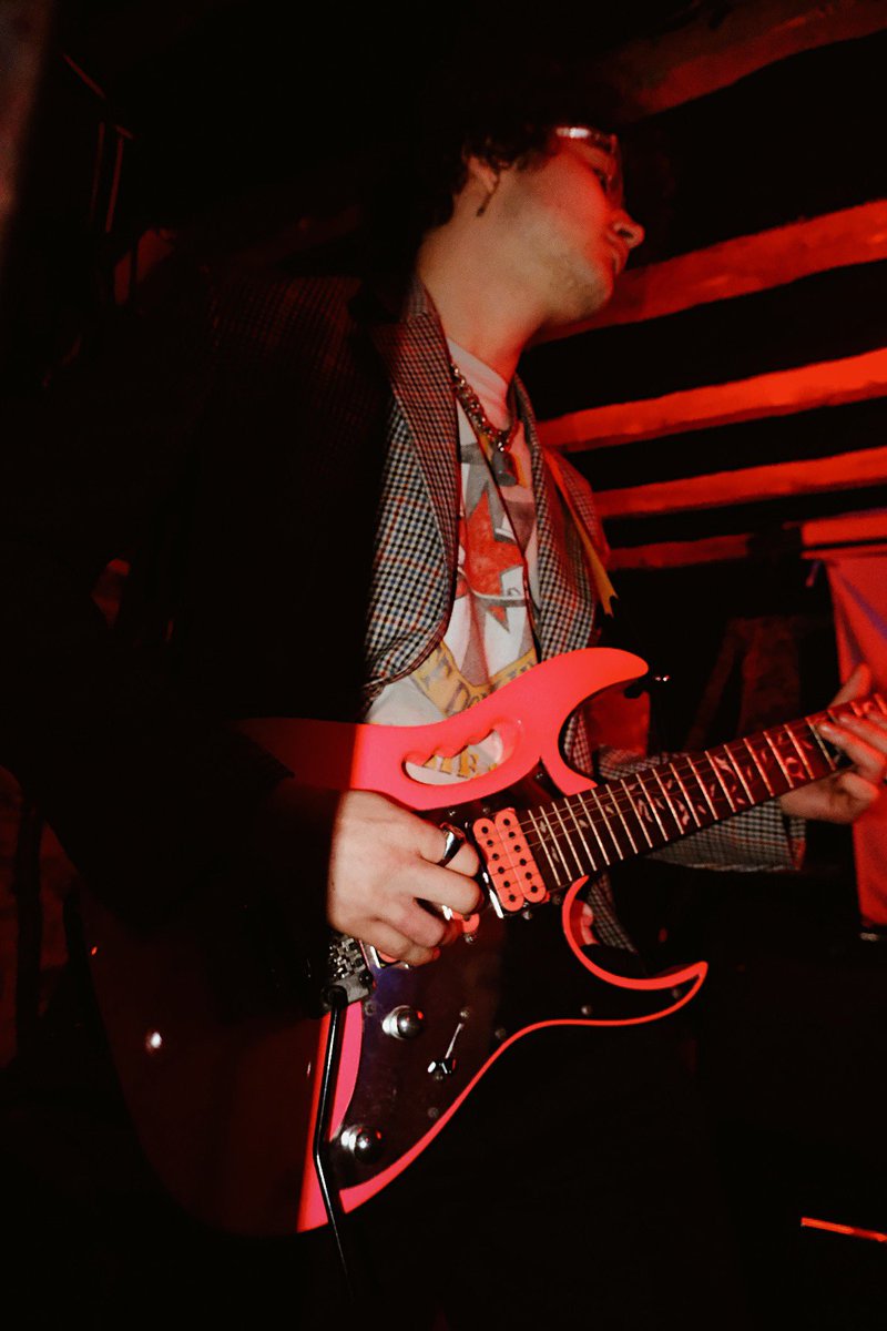 ariane hughes tweet media