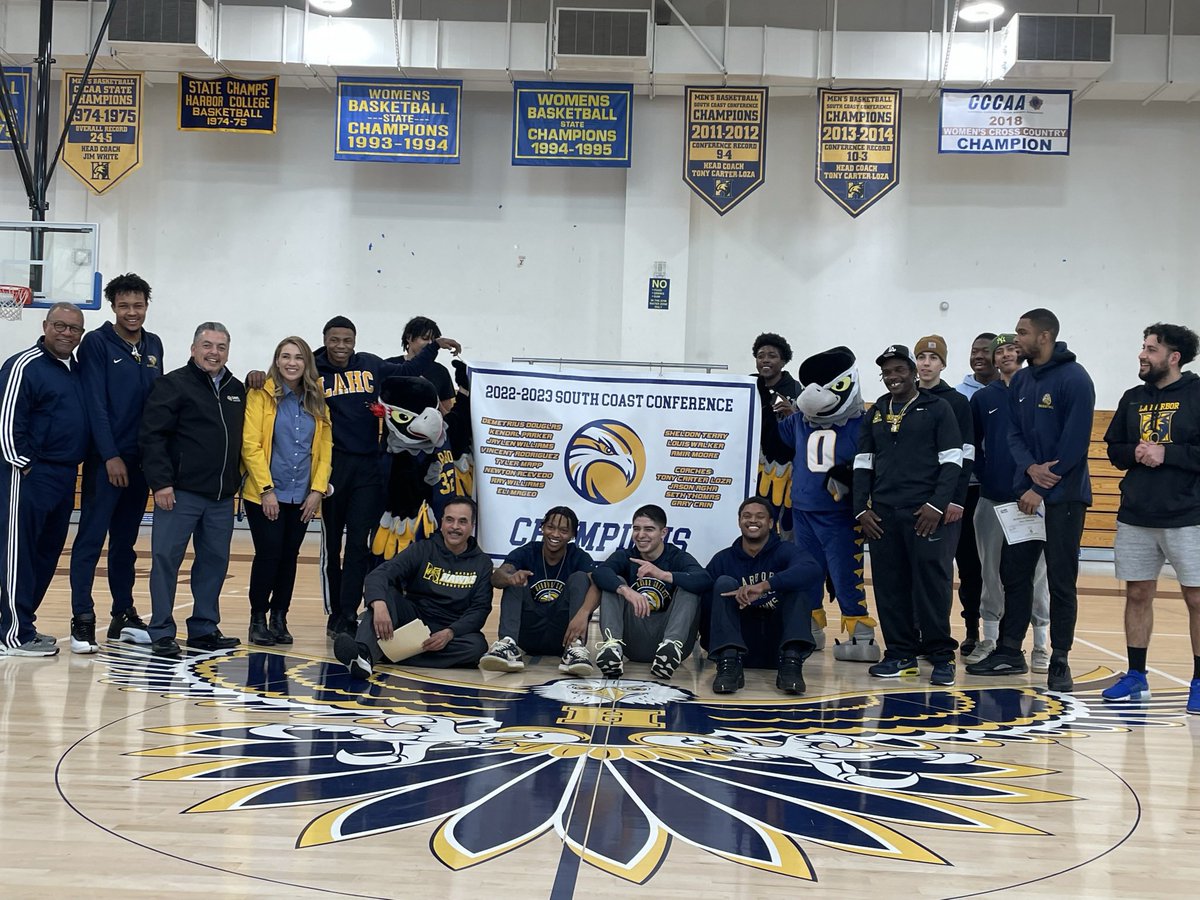 LA Harbor 2022-2023 Conference champions ….. 

Photo: <a href="/LeslieT_CoachC/">leslietrujillo</a>