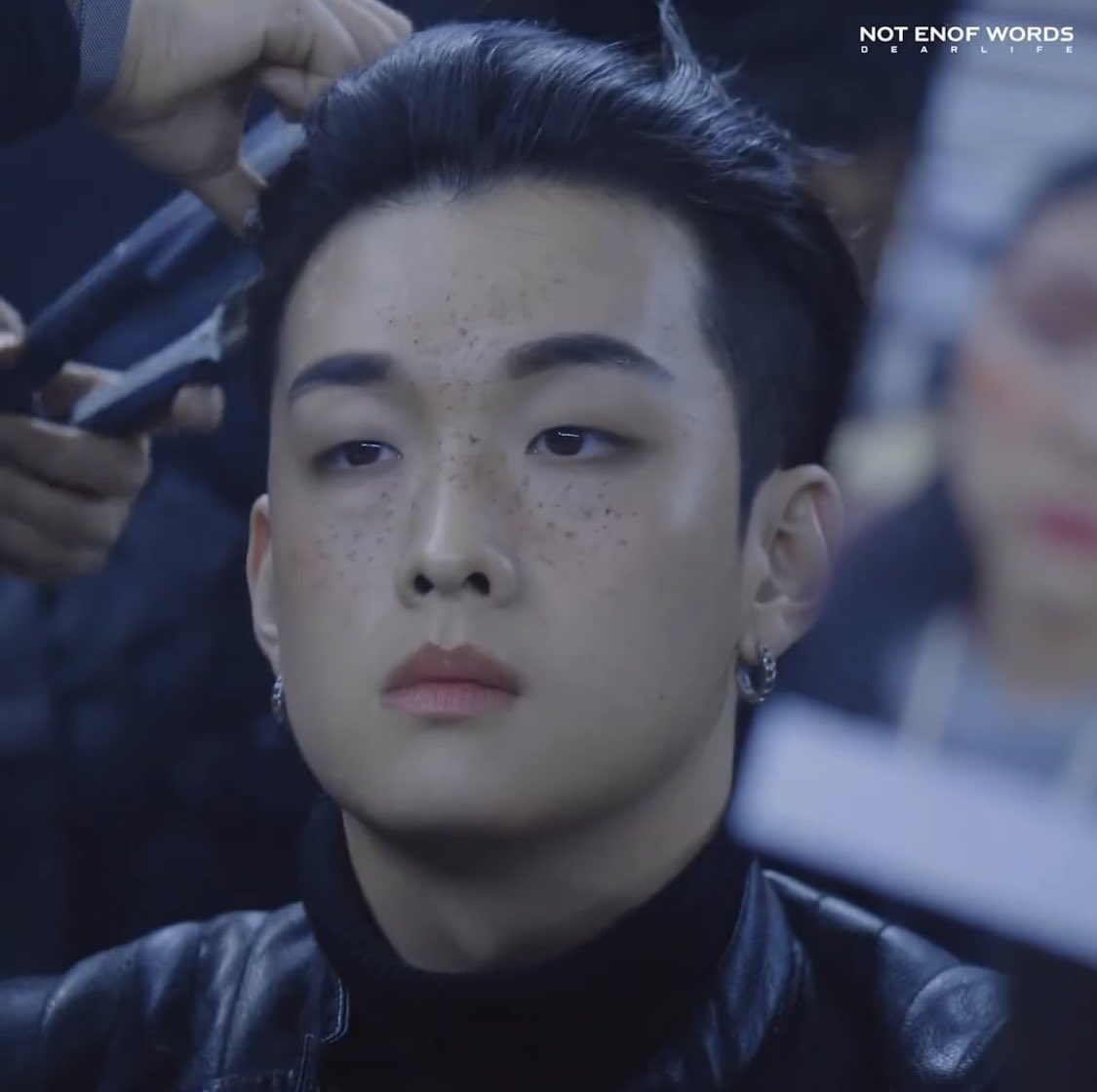 myhome2Z's tweet photo. Hojin with freckles.
Gorgeous 🫠
#2Z #tuzi #투지 #hojin #호진 #SEOULFASHIONWEEK #dearlife #notenofwords https://t.co/inM1y2eK0Z