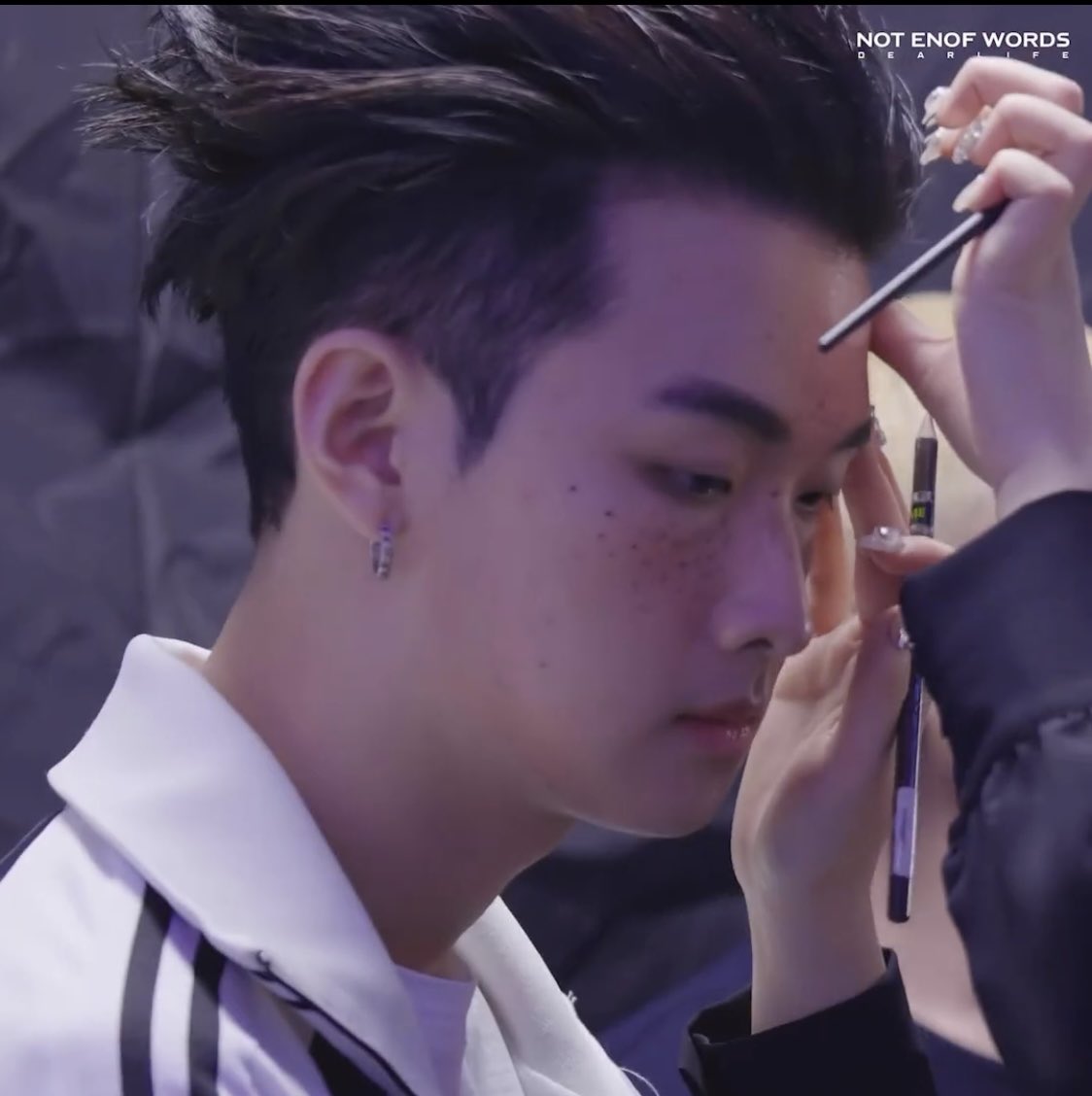 myhome2Z's tweet photo. Hojin with freckles.
Gorgeous 🫠
#2Z #tuzi #투지 #hojin #호진 #SEOULFASHIONWEEK #dearlife #notenofwords https://t.co/inM1y2eK0Z
