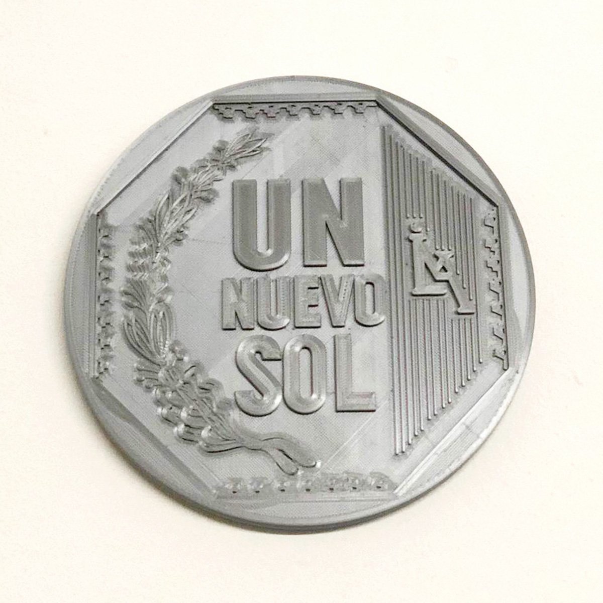 Oswaldoconfe's tweet photo. A ver ,en que gobierno se creó la moneda más sólida y estable de América Latina, que ha prevalecido hasta hoy ,vamos díganlo sin roche . https://t.co/65agcCveXX