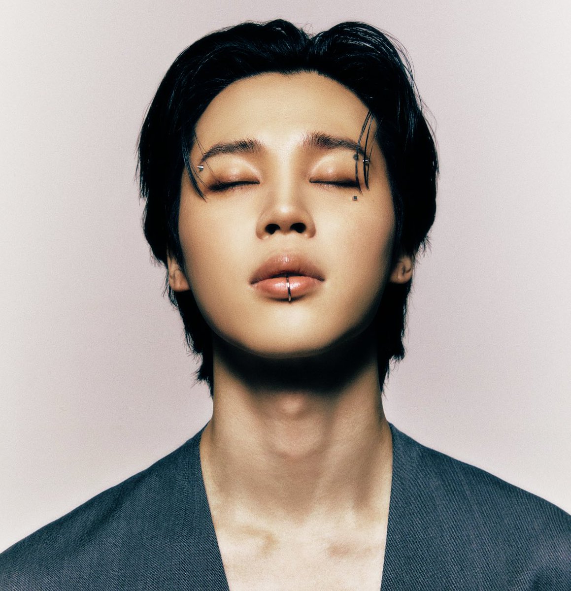 PJM_vocal's tweet photo. “ I made my solo album while peering at the feelings deep within myself.
I want to show my true face and speak to you honestly. For those who are used to seeing the glamorous side of me on stage, this album will show the other side of me “ — park jimin nikkei asia full Interview https://t.co/rhwiF1nVsZ