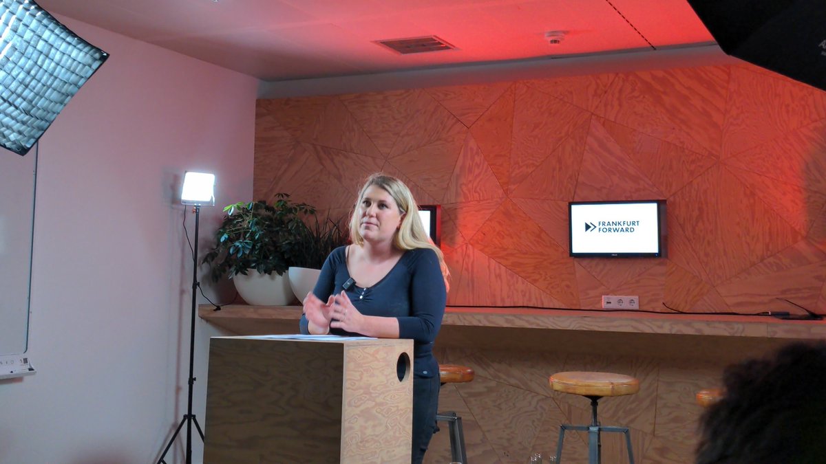 PraxisECommerce's tweet image. Dezernentin Stephanie Wüst eröffnet #Frankfurt Forward | INNOVATION DURCH KOOPERATION im #Techquartier