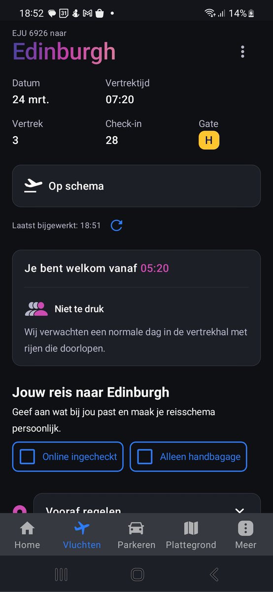 Kimzegt's tweet photo. @Schiphol hoi. In de app zeggen jullie 'druk' en op de website: Niet te druk. Ook de tijden verschillen. Help this girl out, hoe laat moet ik er zijn? https://t.co/gb8RQhUCvh