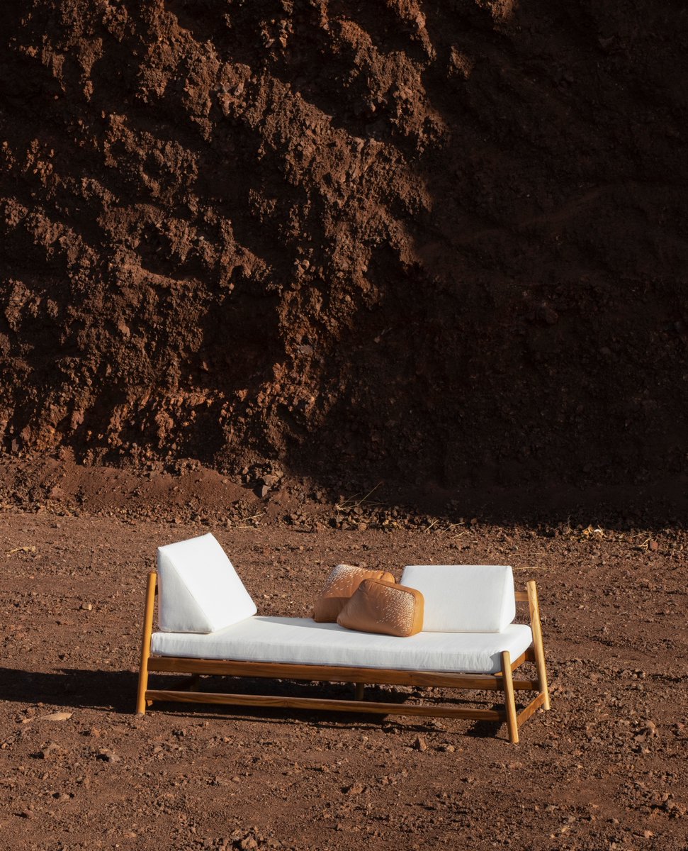 PITA Daybed – Teak wood, off-white denim or sunbrella fabrics 
Dimensions:
195 ×75 ×85 cm
More information: DM - info@peca.com.mx - Whatsapp 33 1139 8868
#peca_studio#mexicandesign #interiordesign #architecture #craftfurniture#daybed #patioinspiration #terrace #outdoordiningdecor