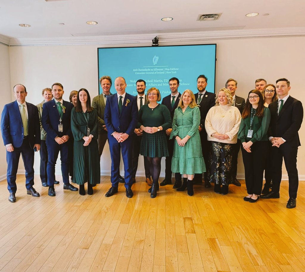 Helena Nolan tweet media