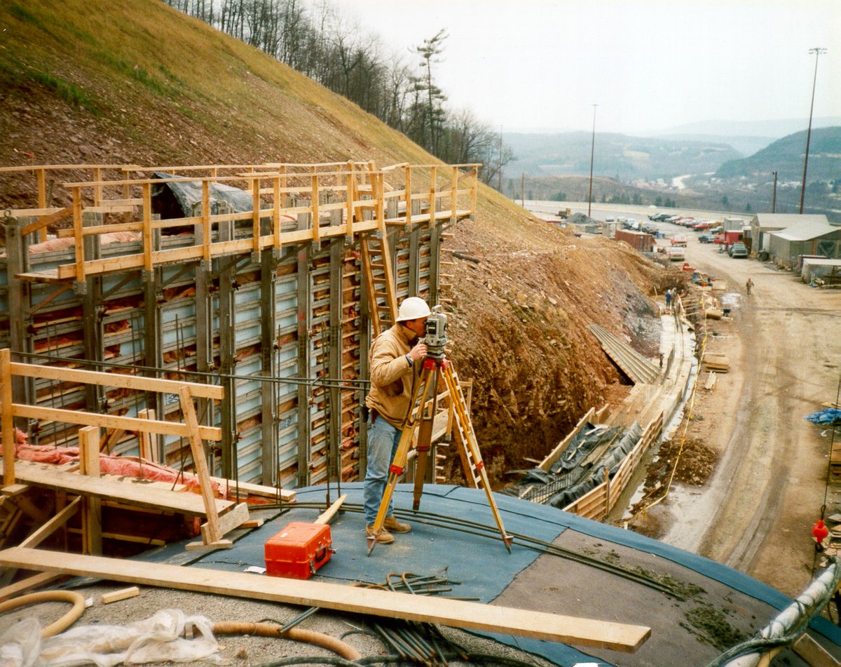 #ThrowbackThursday: One of our surveyors working on the Lehigh Tunnel project in 1990. #NDW #NationalSurveyorsWeek #WorkingatIsett #Surveyor

barryisett.com/survey/capabil…