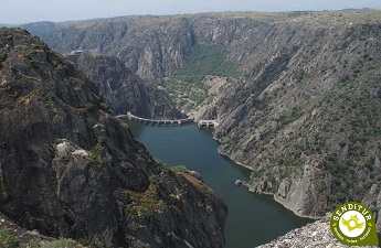 Mirador del Picón de Felipe y Mirador del Fraile, disfrutando de unas vistas de vértigo. ow.ly/YTA550NfURG
