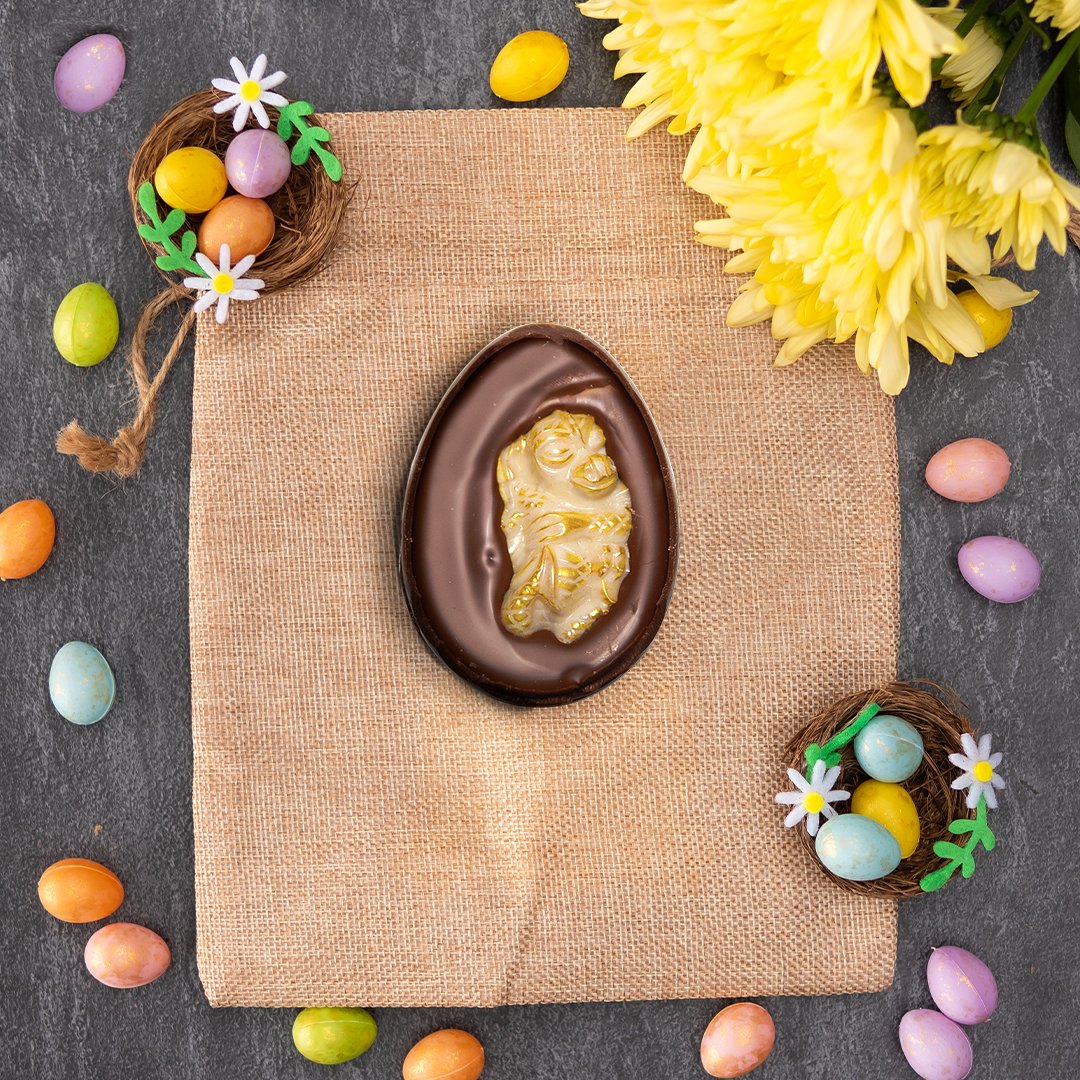 Make Easter memorable with your very own enchanted Welsh Dragon Egg! 🥚

Bryn the adorable white chocolate dragon is burrowed inside a half solid, half hollow milk chocolate shell and is sure to be a hit with family and friends. 

Shop now 👉 bit.ly/42xcqE3