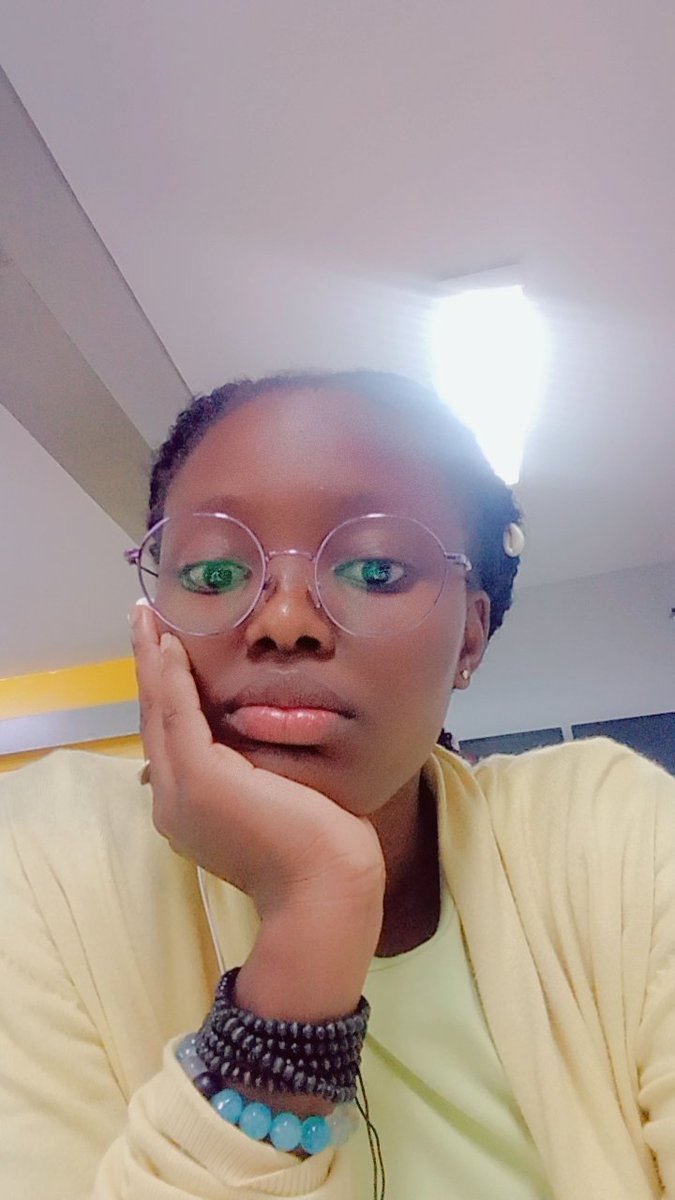 abla_agunyo's tweet photo. Moi entrain de regarder ma vie 😪 https://t.co/i6arCwQ9Lg