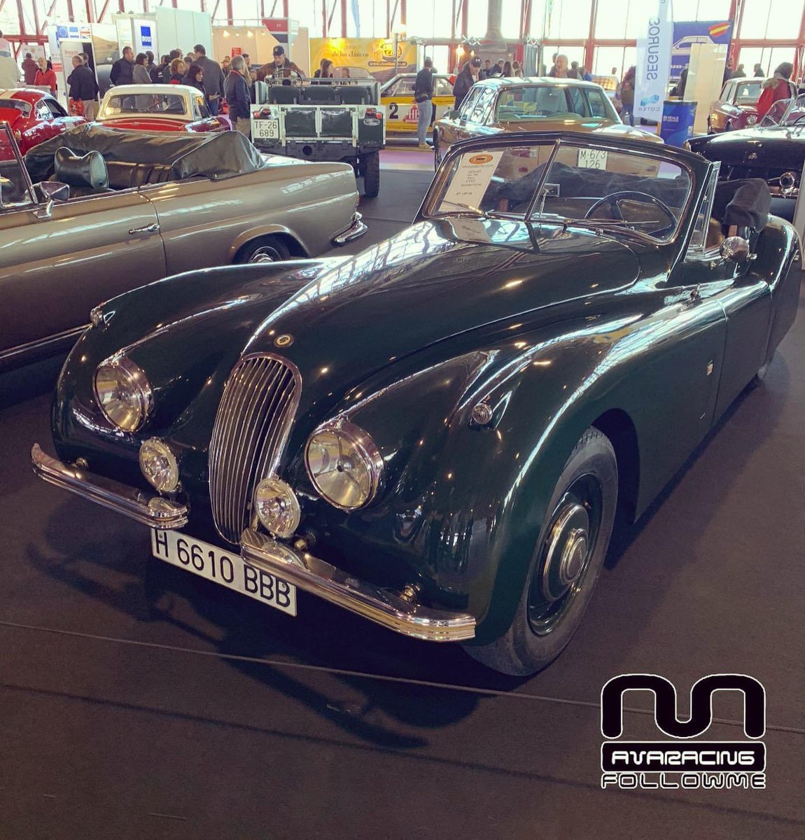 ¿Quién es el primero en decirnos que modelo son?🤔👇🏻
¿XK-120, XK-140 ó XK-150?

#jaguar #jaguarcars #jaguarclassic #jaguarfans #jaguarfamily #jaguarclub #jaguarlovers #jaguarlife #xk120 #xk140 #xk150 #nicecar #exclusive #classiccars #cabrio #salonclassicmadrid #design #avaracing