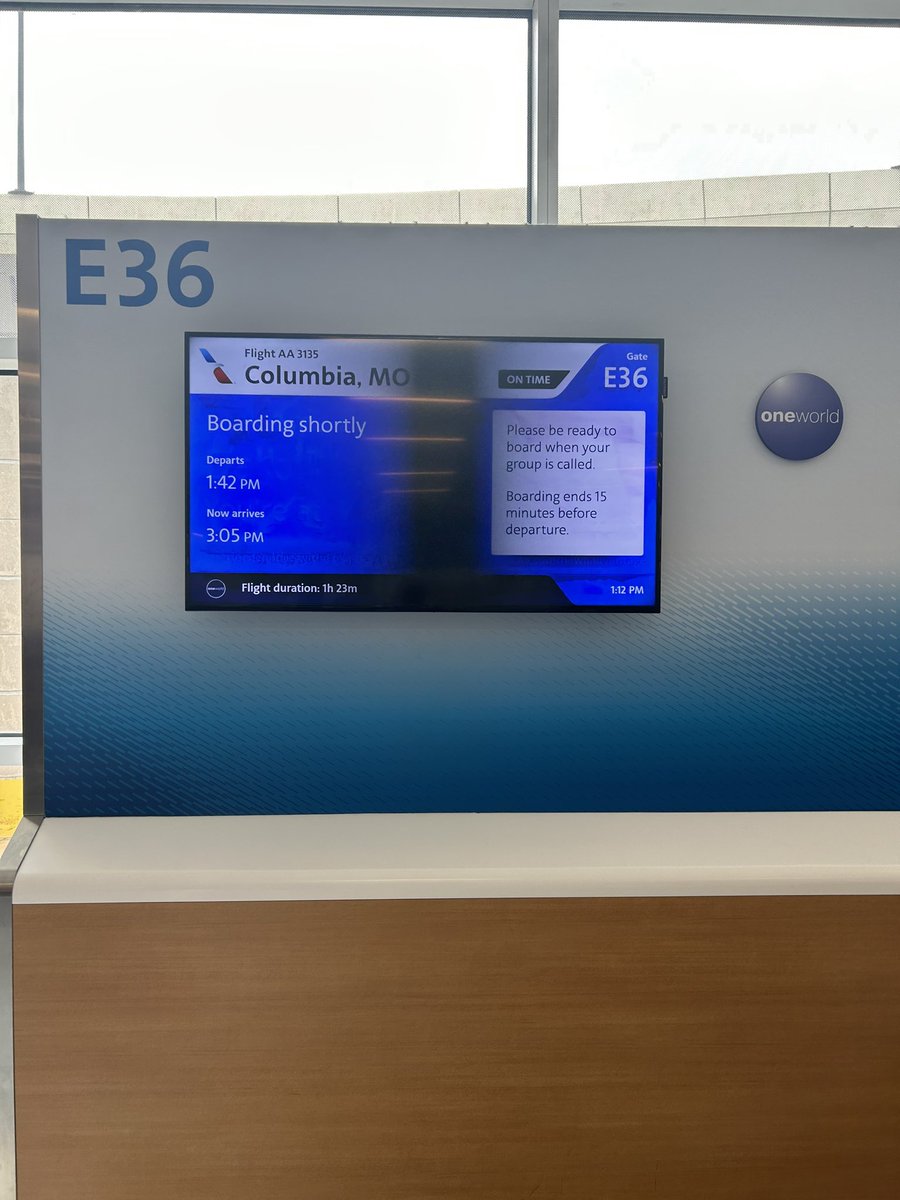 Joshborgmeyer's tweet photo. From growing up and spending heaps of time in the area I feel like knowing peeps on the flight should happen… lol that it isn’t 😂 https://t.co/Y4iGVsgstp