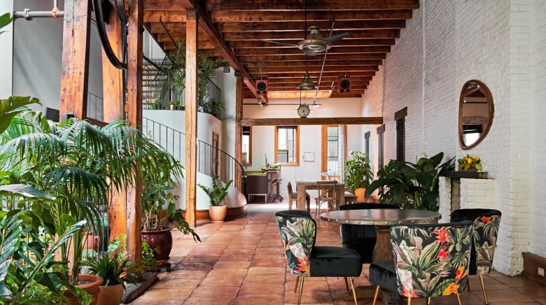 📢 Calling all New Yorkers! 

Kindred will be taking over a stunning 3-story home for a pop-up event on March 30 🕺🏽🪩

We’re pumped to see members &amp; swap-curious potential members IRL!

Interested? Join the waitlist before the 25th &amp; we’ll shoot you an invite   as space allows
